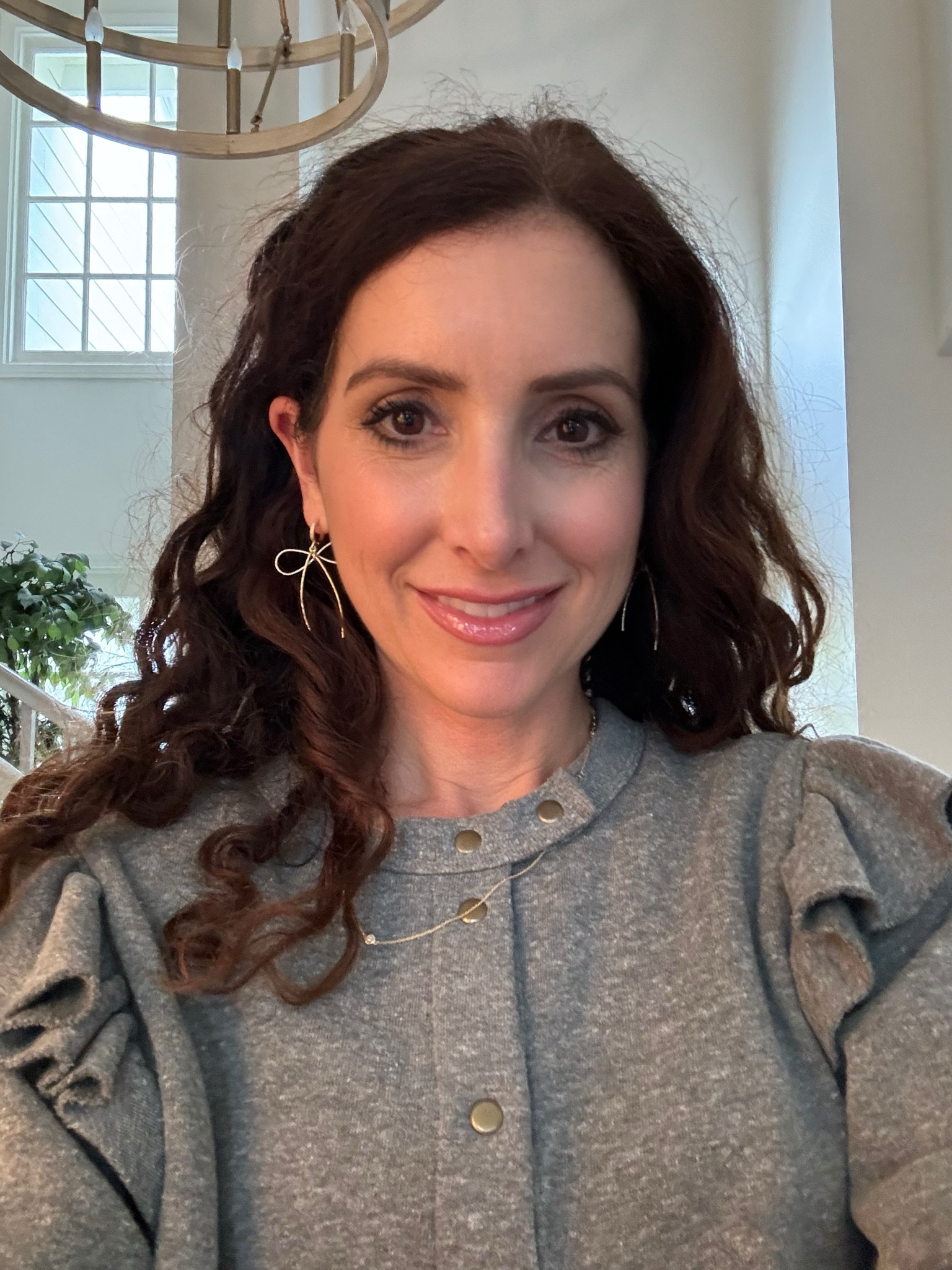 My new favorites... bow earrings!!! 🎀🎀 I love these and I'm linking some that are similar and a great price point too!

#LTKfindsunder50 #LTKsalealert #LTKover40