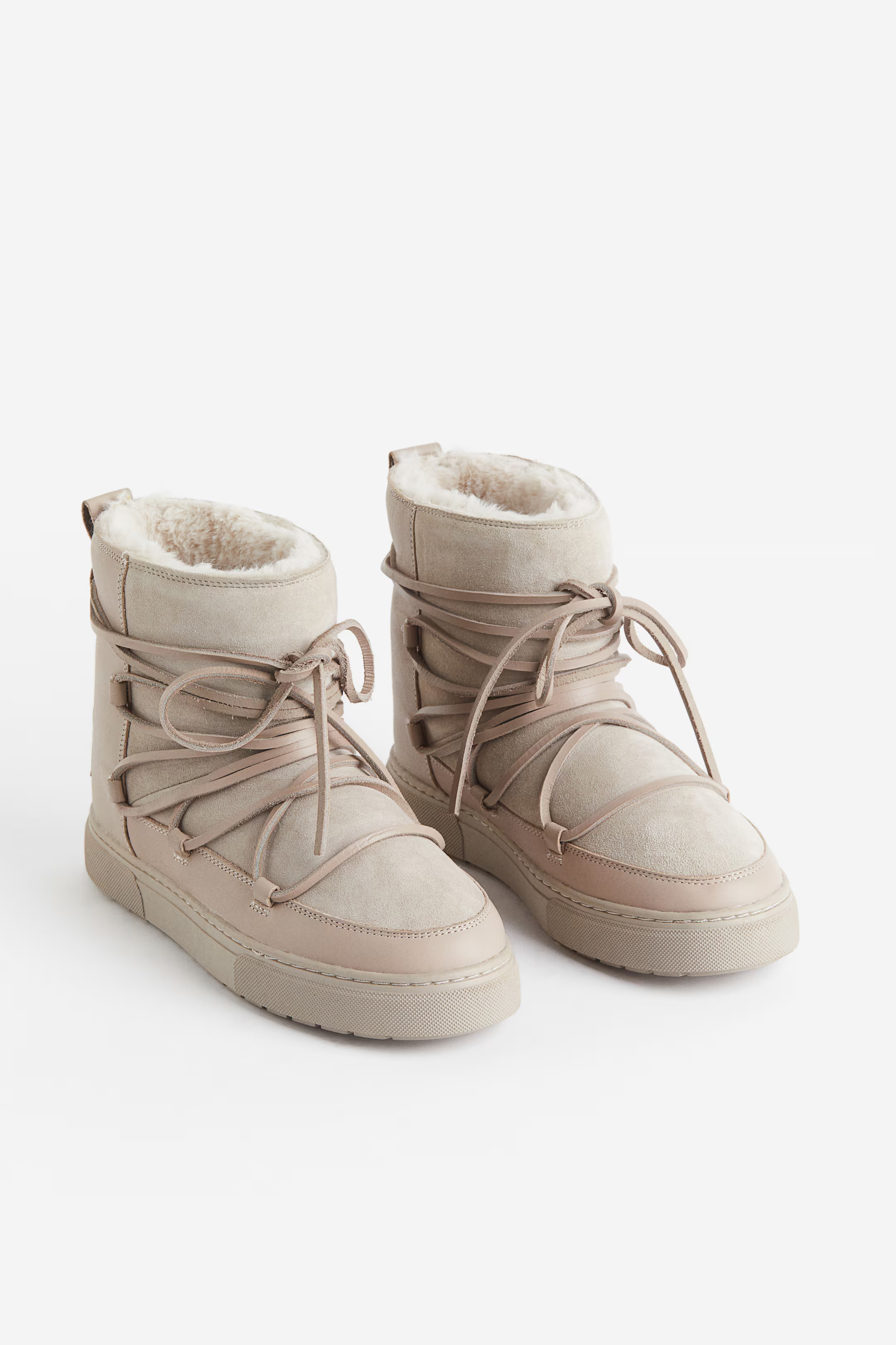 Gefütterte Boots aus Veloursleder - Beige - Ladies | H&M AT | H&M (DE, AT, CH, NL, FI)
