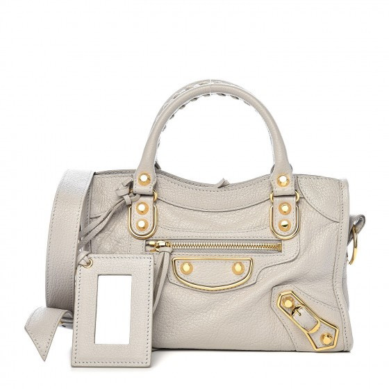 BALENCIAGA

Chevre Metallic Edge Gold Mini City Gris Perle


155 | Fashionphile