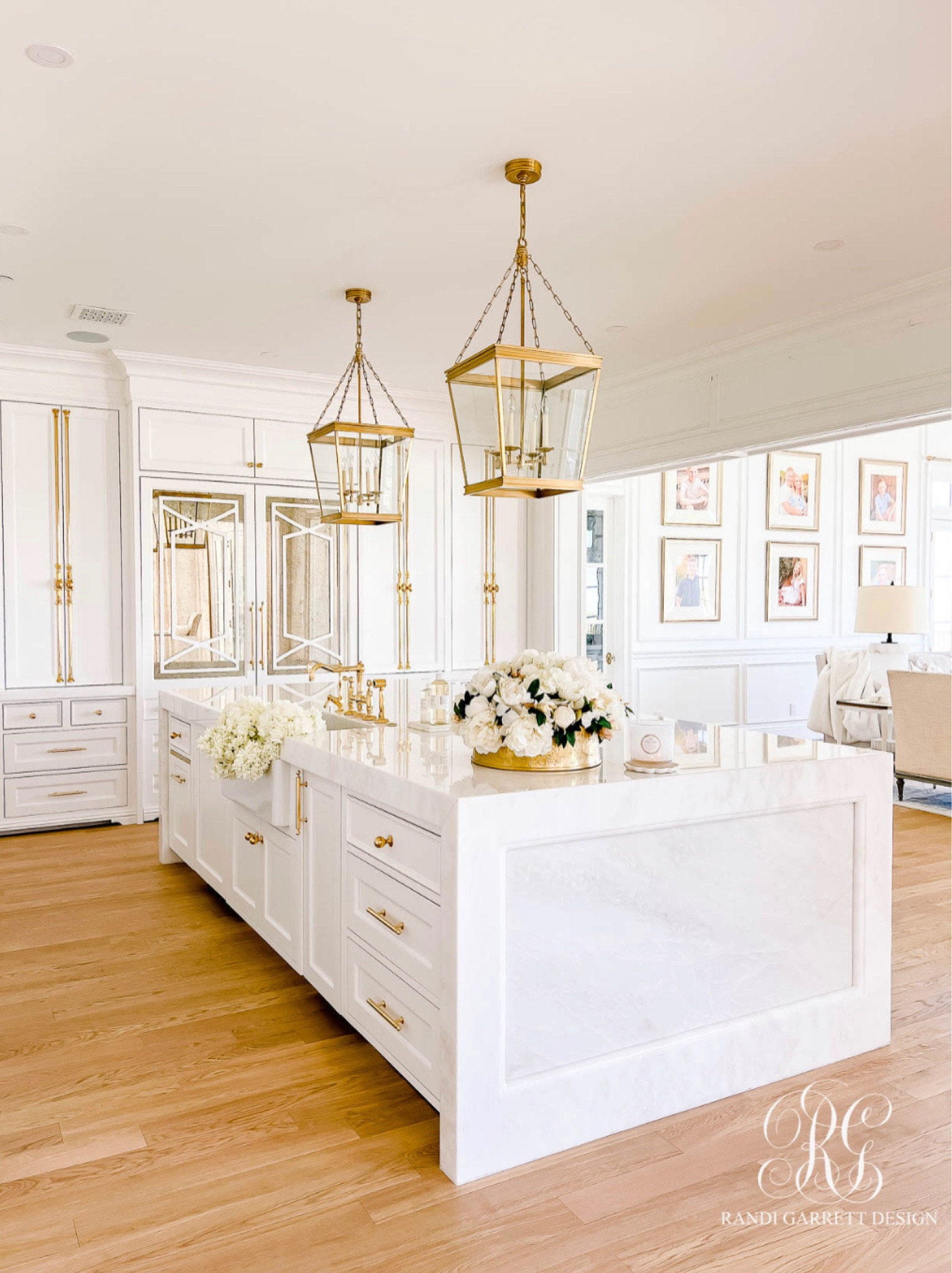 Favorite kitchen island lights 

#LTKhome #LTKMostLoved #LTKstyletip