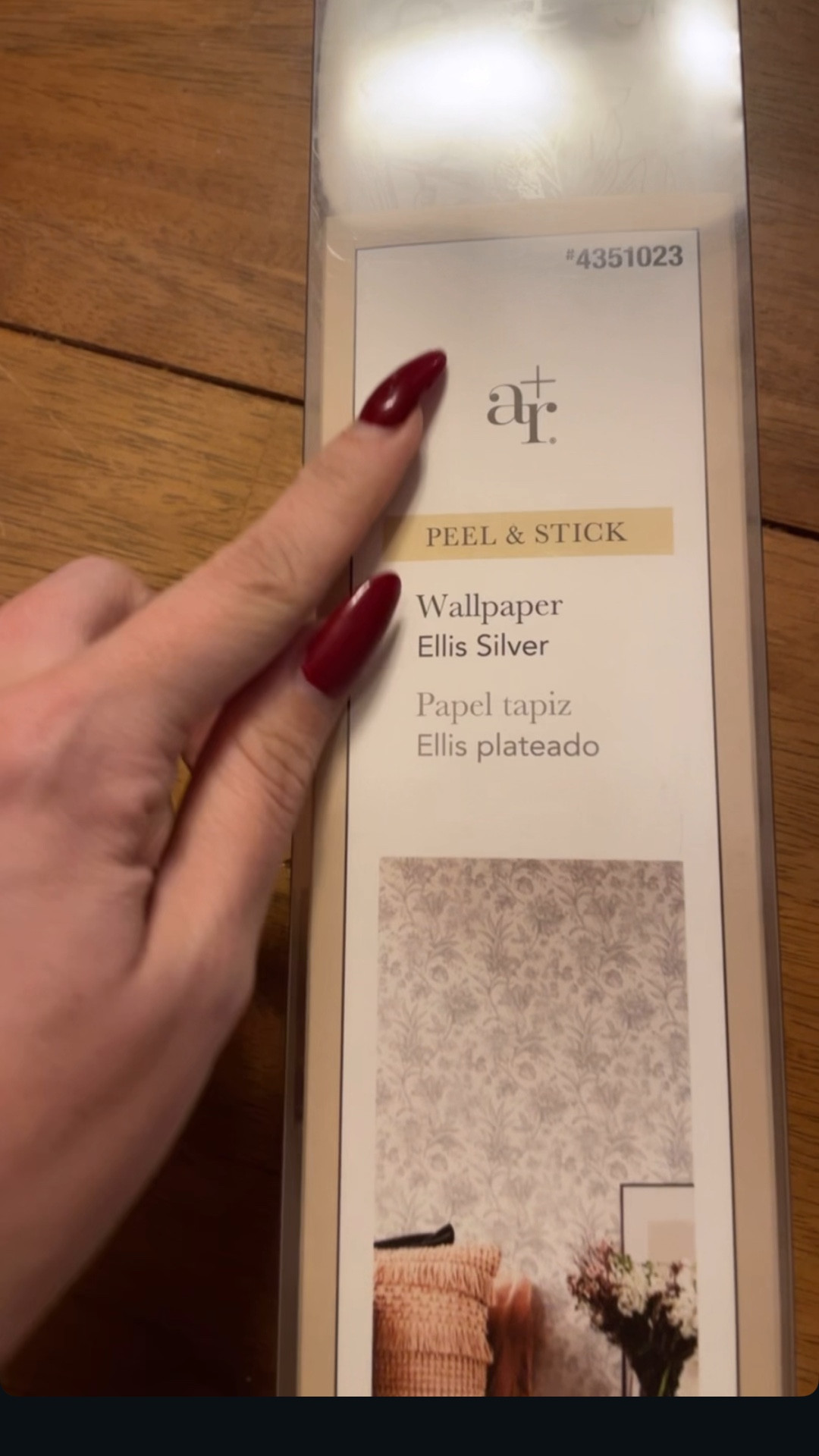 Peel & Stick Wallpaper / Great quality and the roll patterns match.  

#LTKHome #LTKFindsUnder100 #LTKStyleTip