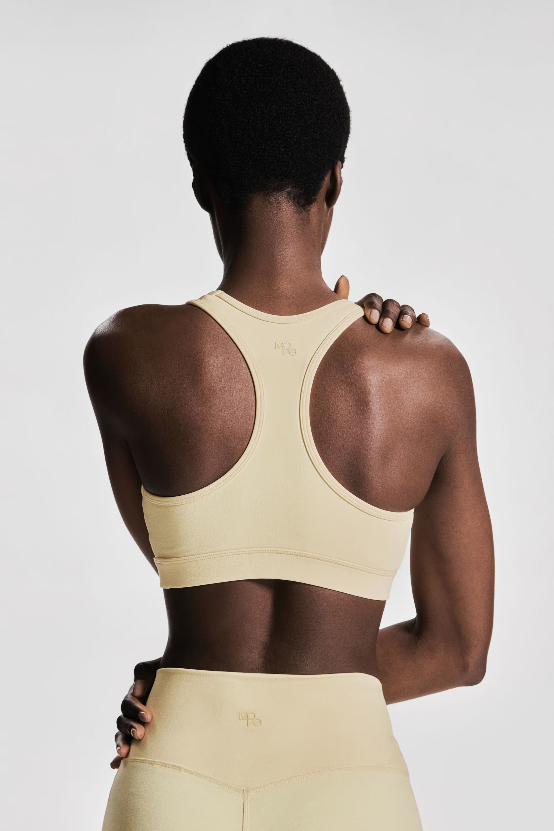 Medium Support Sports Bra with SoftMove™ | H&M (US + CA)