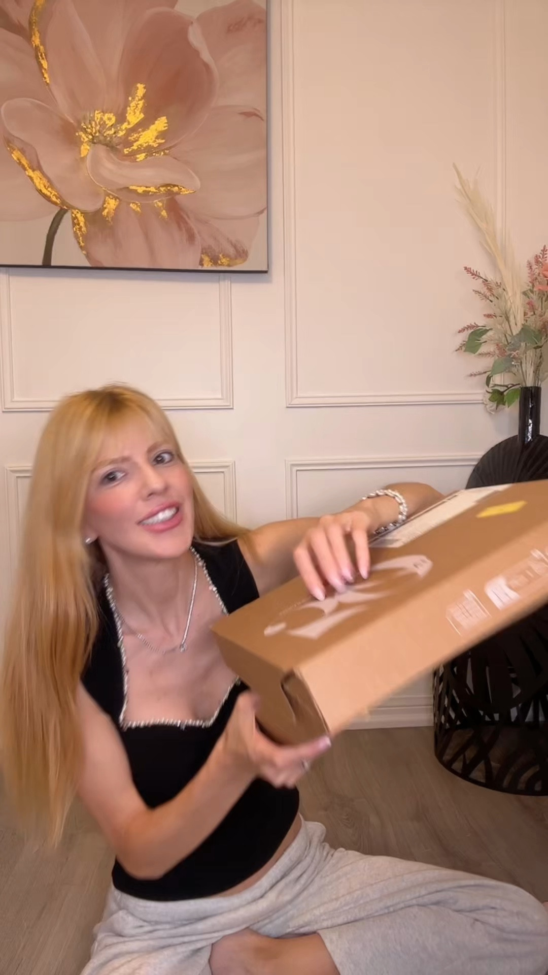 The best Zara tops that you can easily wear with some jeans for a night out or girls night ! Affordable 

Cocktails black top neckline pearl dress up 

#LTKdatenight #LTKstyletip #LTKpartywear