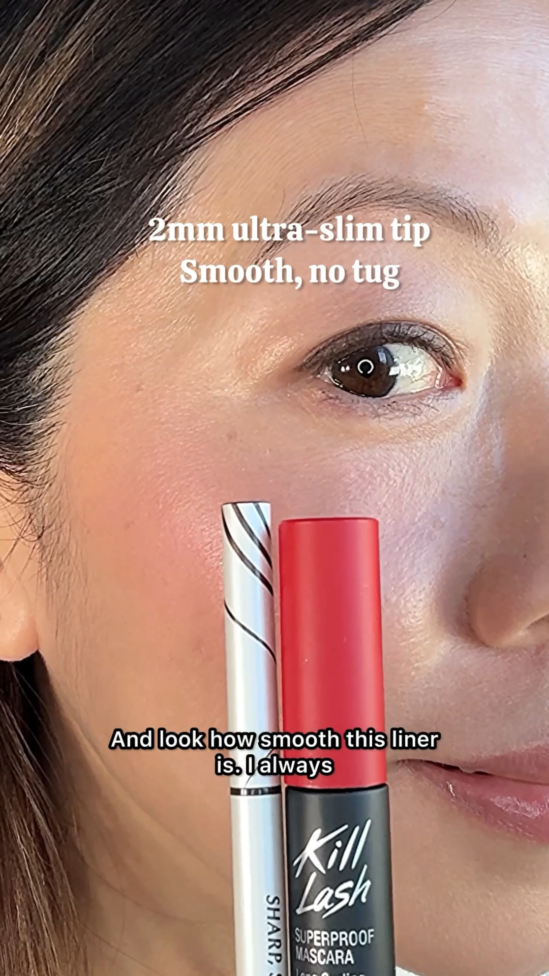 I didn't believe it, so I tested it myself. Underwater, still not moving, and look, how smooth this liner is. No smudge, no panda eyes. 

*PR Gift 

CLIO Kill Lash Superproof Mascara + CLIO Sharp So Simple Pencil Liner

• Smudge-proof + waterproof (no panda eyes) • Mascara: clean length, strong curl hold, no clumps • Slim curved brush lifts straight, downward lashes • Liner: 2mm ultra-slim tip for precise, sharp lines • Smooth, tug-free glide + long-lasting wear
If your lashes won’t stay curled or your liner always smudges… this duo actually works.
#cliomascara #waterproofmascara  #waterproofmakeup #smudgeproof #clioeyeliner 