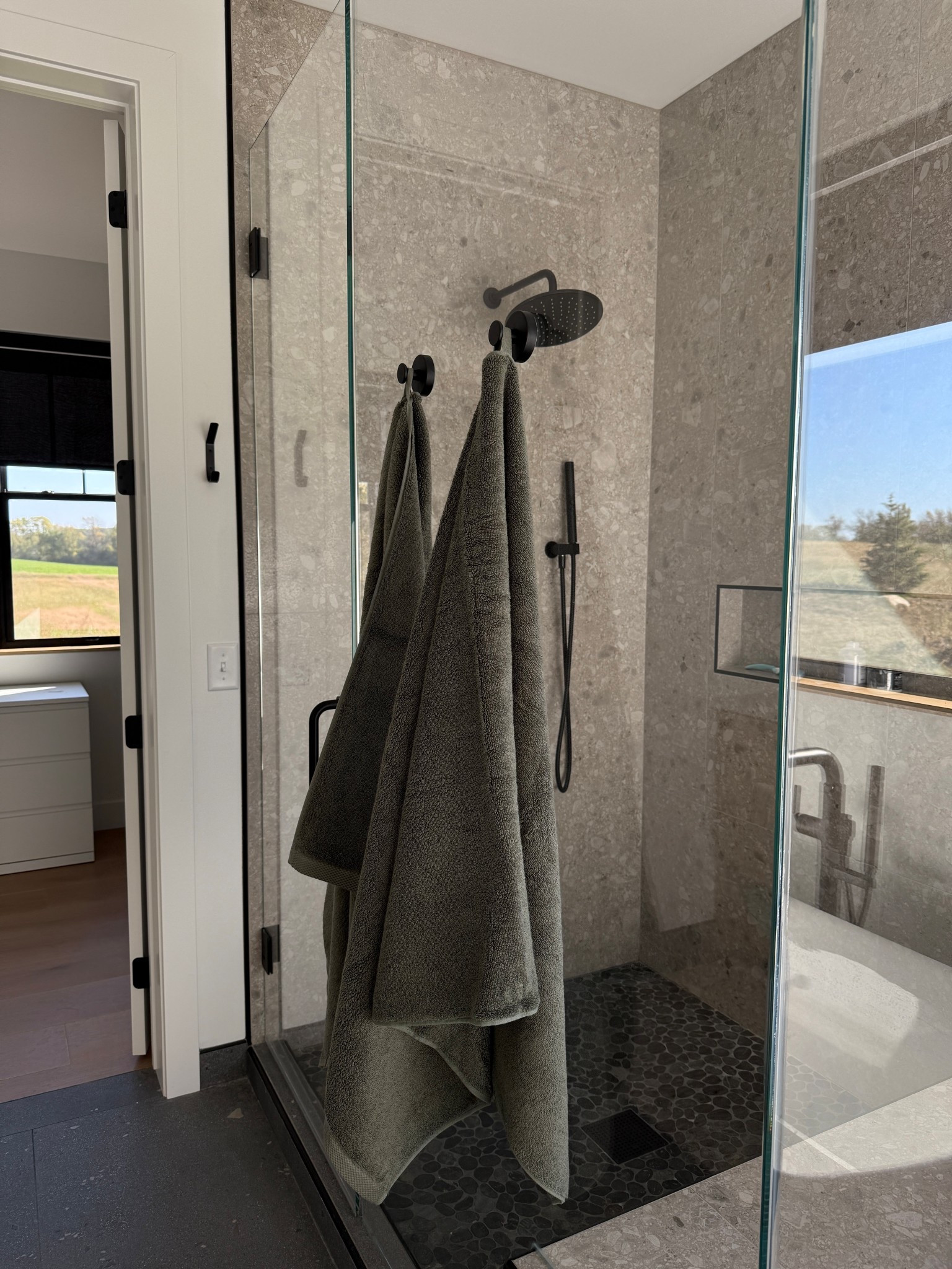 Suction towel hooks under $10!

#LTKHome #LTKSaleAlert