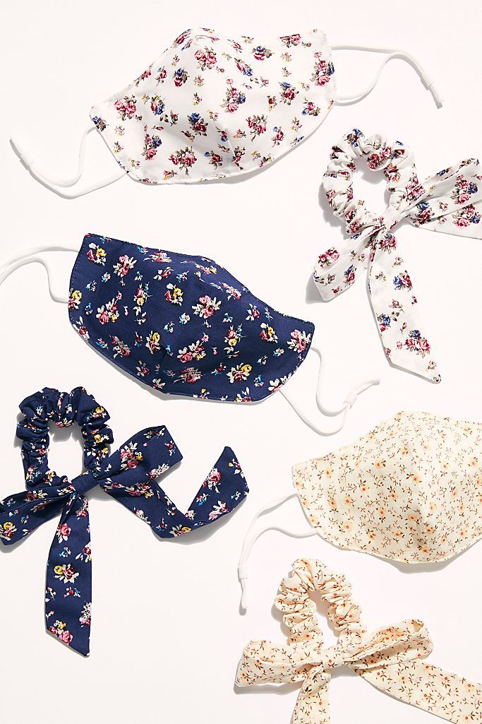 Mask & Bow Floral Pack | Free People (Global - UK&FR Excluded)