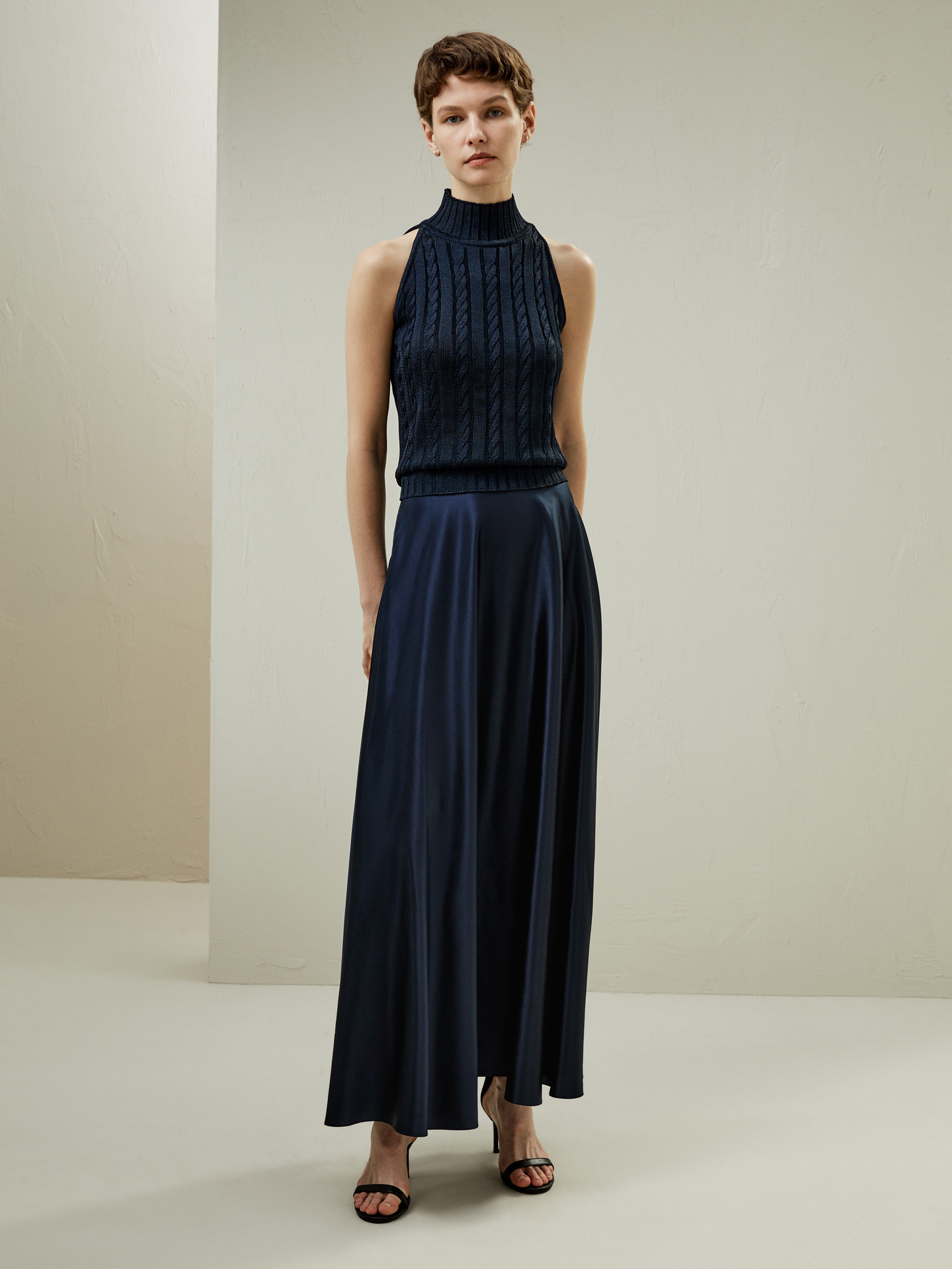 Wild Silk Sleeveless Sweater | LilySilk