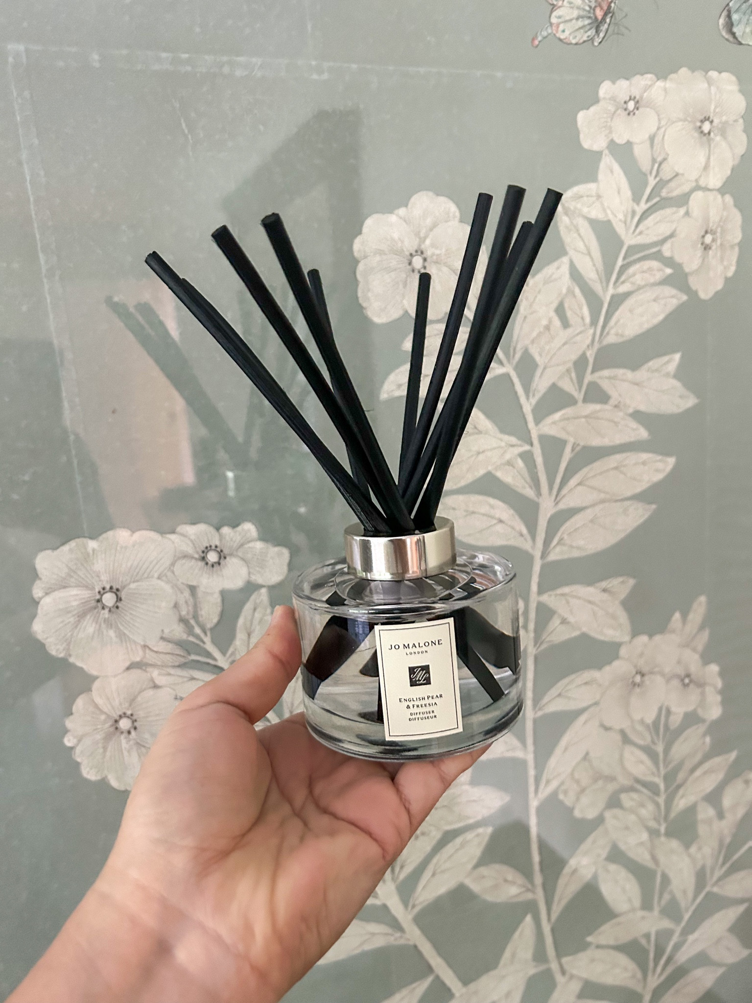 I’m new to Jo Malone thanks to Sofia Richie and I’m obsessed with their diffusers now too 🙈 I use this one in our bedroom. Nordstrom has a different one on sale!

#LTKxNSale #LTKhome