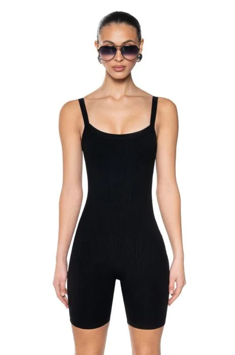 JENNA CLASSIC SCOOP BACK ROMPER IN BLACK | AKIRA