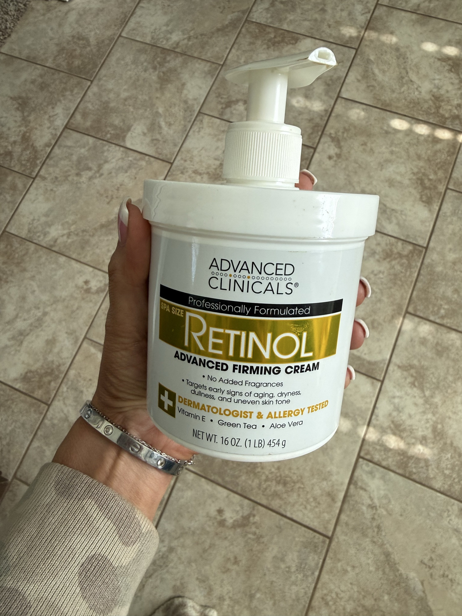 I'm loving this anti-aging cream for my body. It's perfect for tackling wrinkles and dullness. A must-try!


#LTKBeauty #LTKSaleAlert #LTKootd