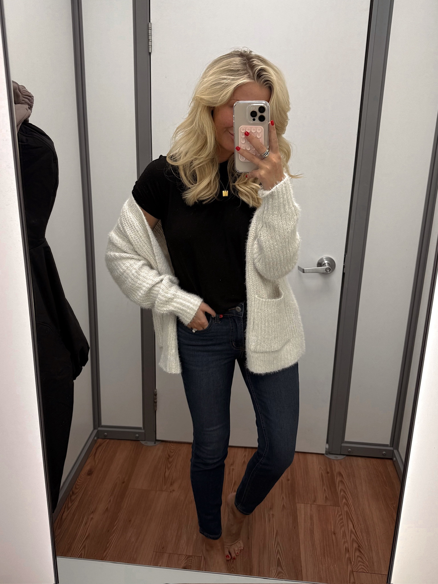 $10 jeans and cardigan sweater under $20! 

#LTKFindsUnder50 #LTKStyleTip #LTKSaleAlert