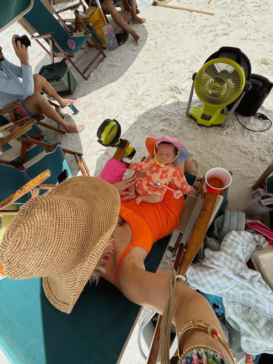 Throwback to our last beach trip! These fans were LIFESAVERS

#LTKSwim #LTKdayinmylife #LTKTravel