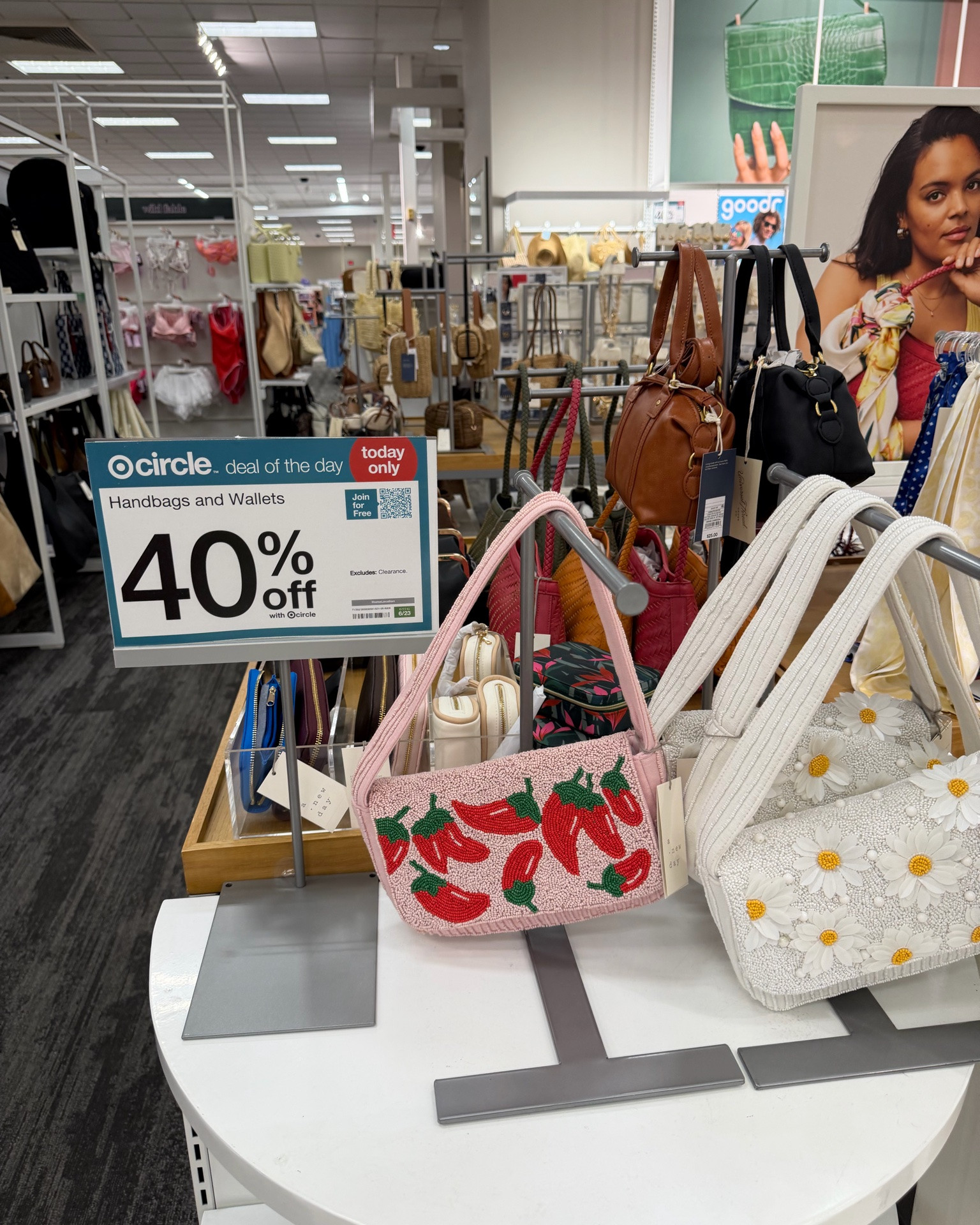 First day of Target Deal Days is sooo good! 👏 #targetfinds #targetdealdays

#LTKootd #LTKHome #LTKSeasonal
