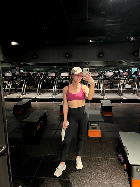 Today’s workout style🖤 My true size is a 6 and I wear an 8 in sports bras and 4 in leggings for lululemon. 

Lululemon  - work handbag - tote bag - Stanley - workout essentials - fitness apparel - adidas hat - amazon hat - fitness - exercise style - ball cap - water bottle - 

#LTKSeasonal #LTKtravel #LTKfitness