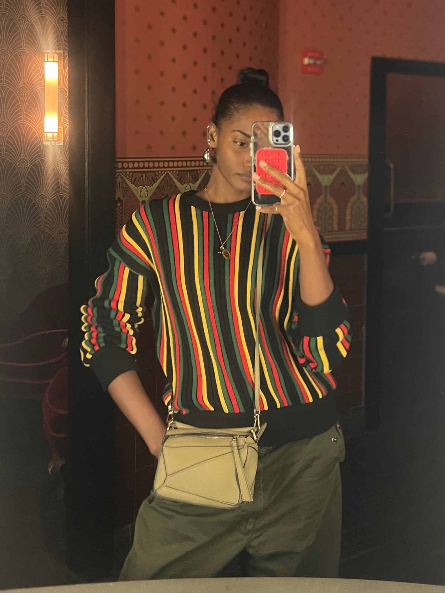 Gotta add a bit of island vibe wherever I go.
#winterstyle #islandgirl #khaki #multicolor

#LTKMostLoved