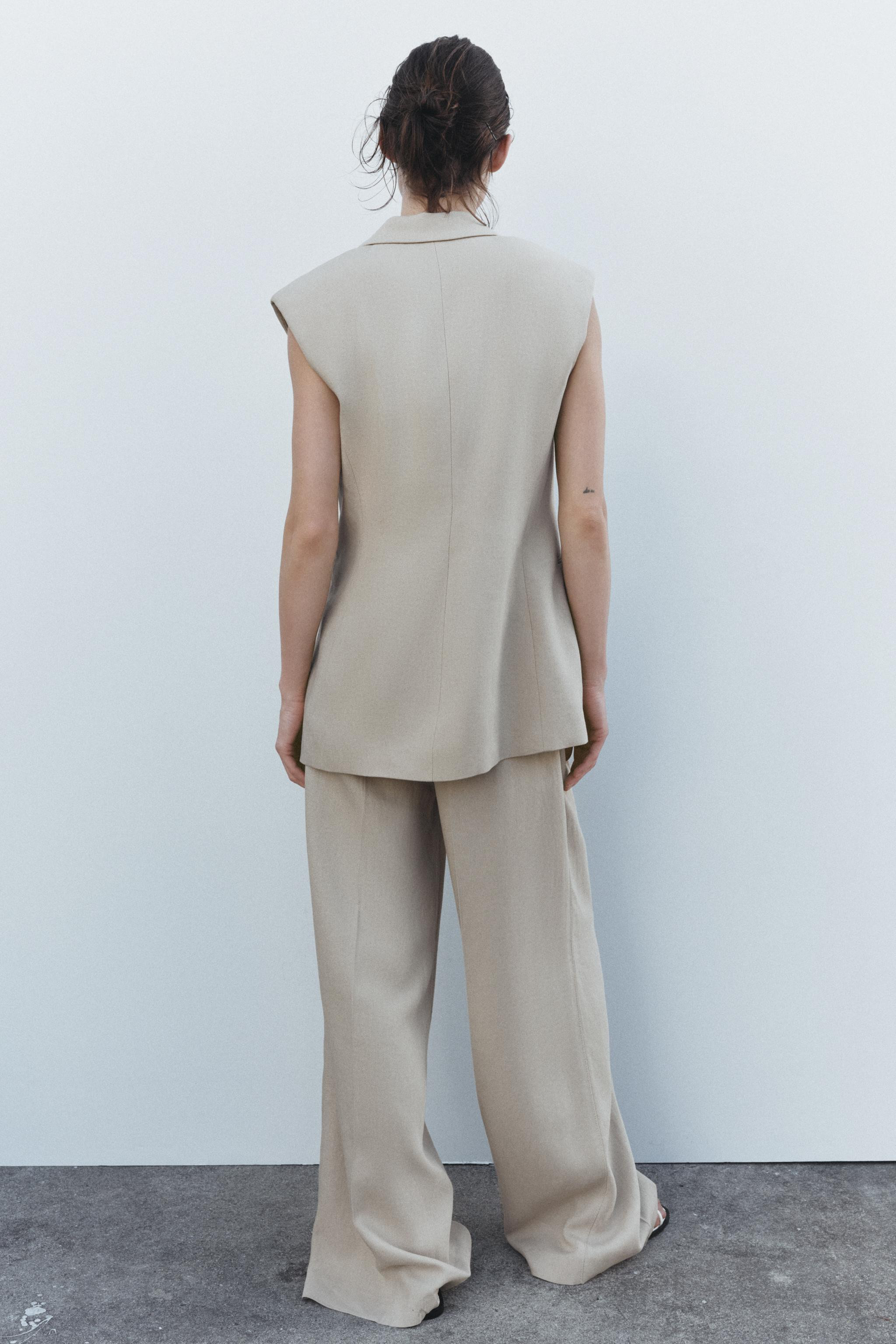 ZW COLLECTION SHOULDER PAD VEST | Zara US