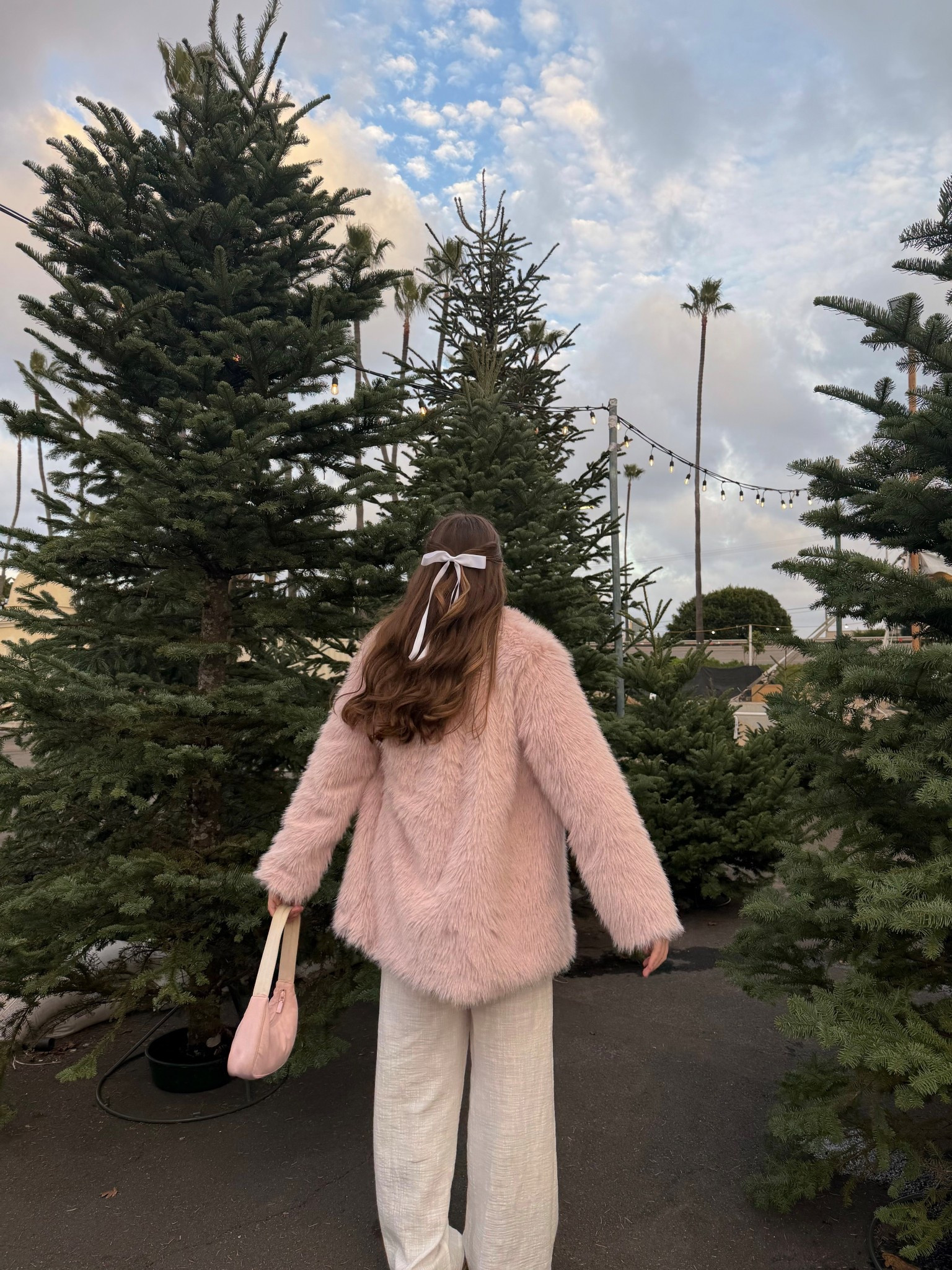 Cozy pink winter outfit 

#LTKFindsUnder100 #LTKootd #LTKSeasonal