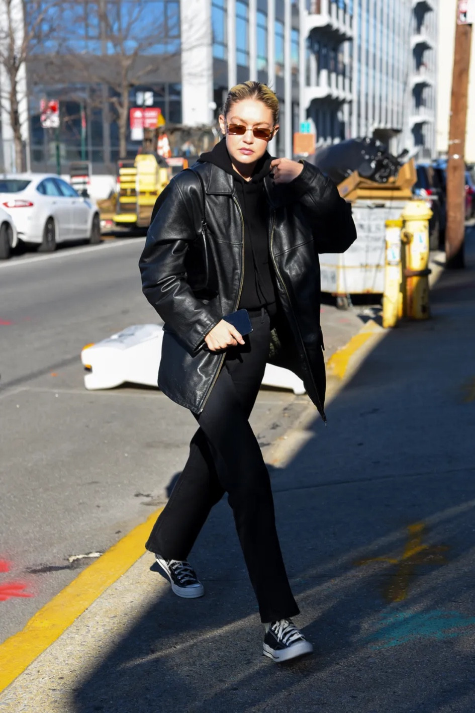 Gigi Hadid Wears Leather Like a ’90s Supermodel

#LTKstyletip #LTKU #LTKHoliday