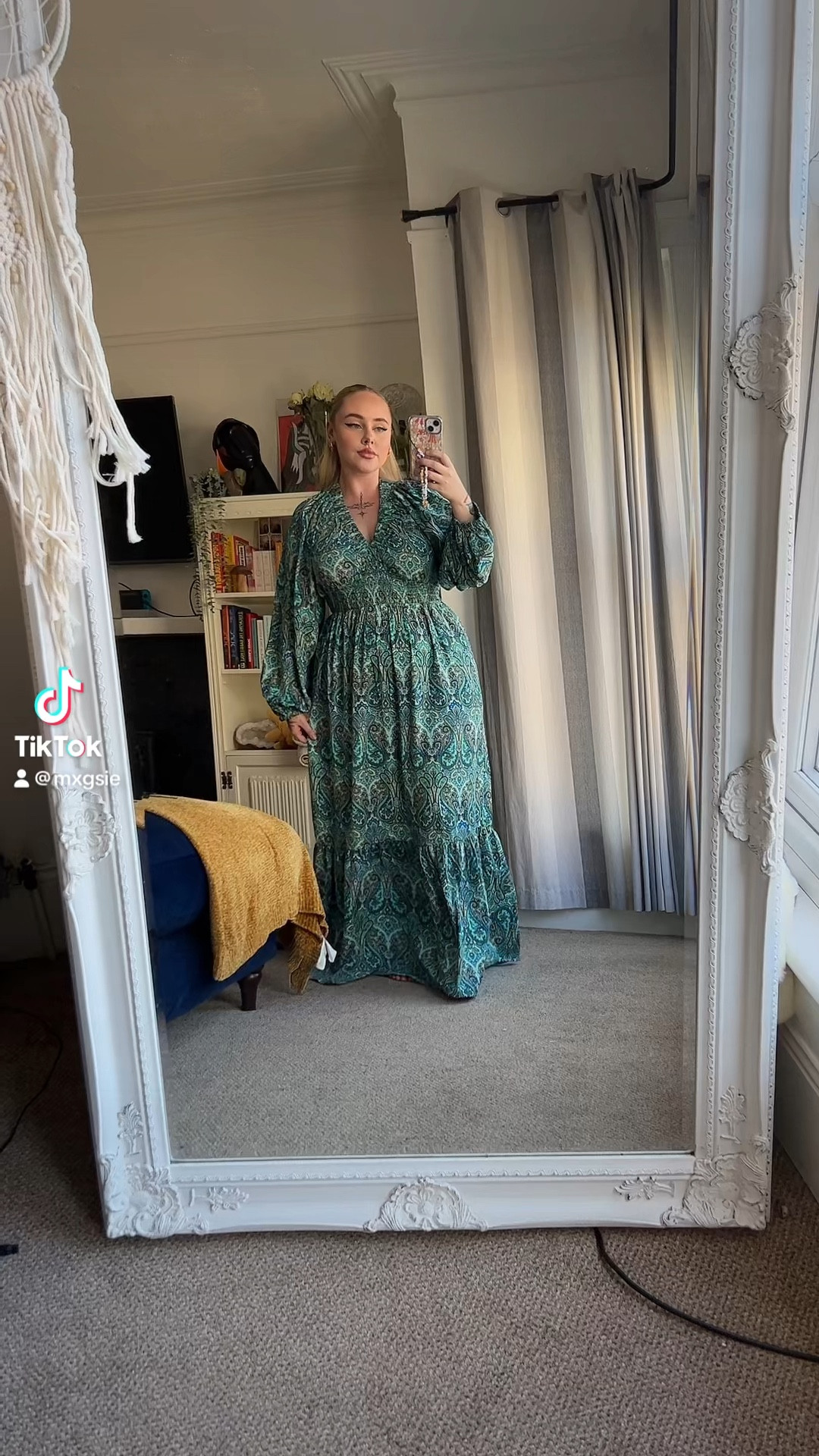 Summer figure hugging dress

#LTKfindsunder50 #LTKmidsize #LTKbeauty