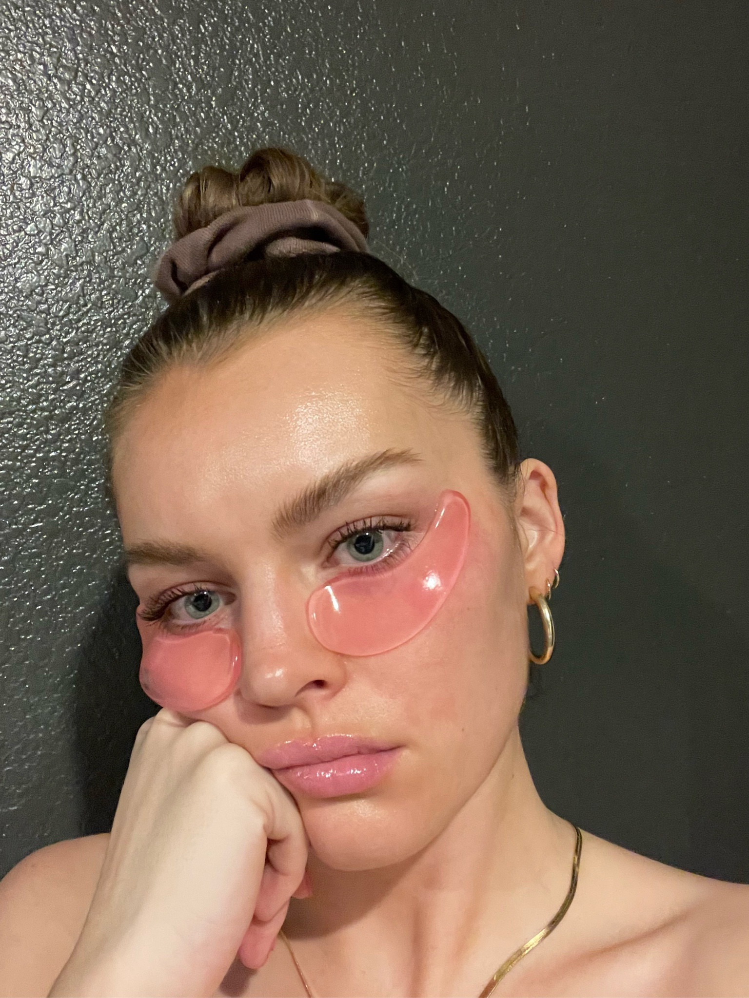 no puffy eyes here 

#beautyproducts #jewelry #slickbackbun #goldjewelry #sustainablejewelry #eyeproducts

#LTKbeauty #LTKhome