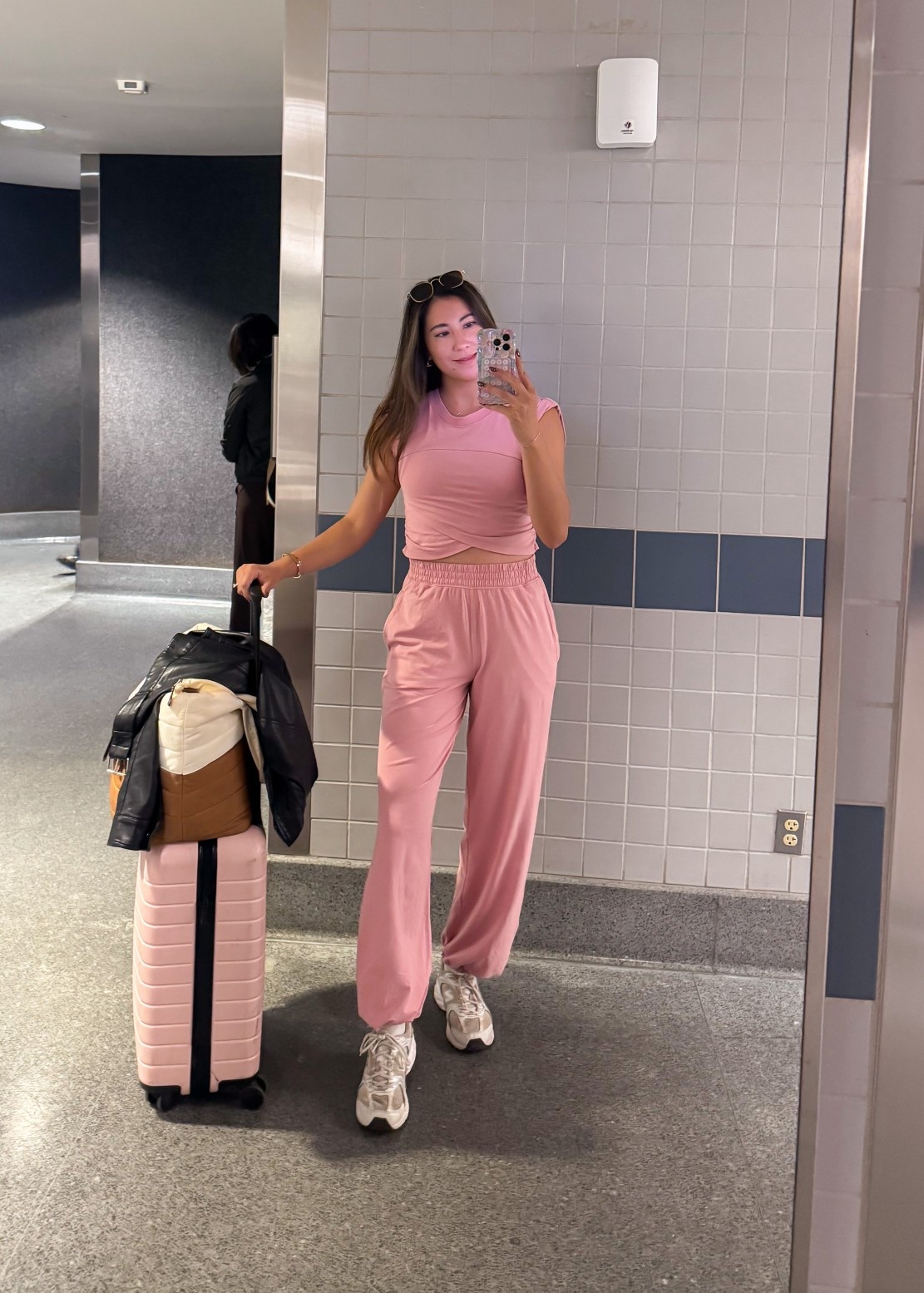 The cutest, comfy travel fit that comes in multiple colors 🥰

#LTKFindsUnder100 #LTKActive #LTKTravel
