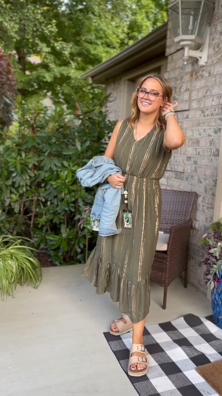 Teacher style 
Teacher dress
Back to school
Midi dress
Green dress
Gold details

#LTKSeasonal #LTKFindsUnder50 #LTKBacktoSchool