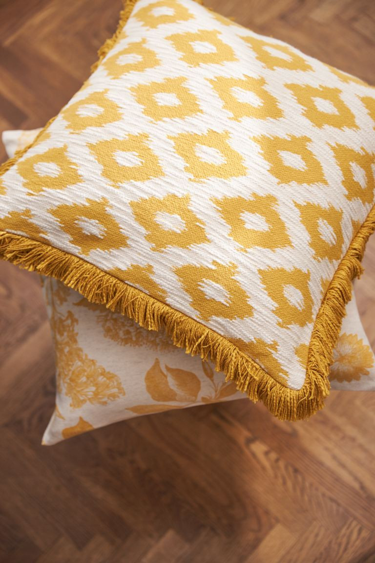 Patterned cushion cover - Light beige/Yellow - Home All | H&M GB | H&M (UK, MY, IN, SG, PH, TW, HK)