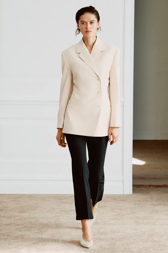 ZARA WOMAN COLLECTIONHigh-waist trousers made from a yarn with 23% viscose. Featuring an ironed c... | Zara UK