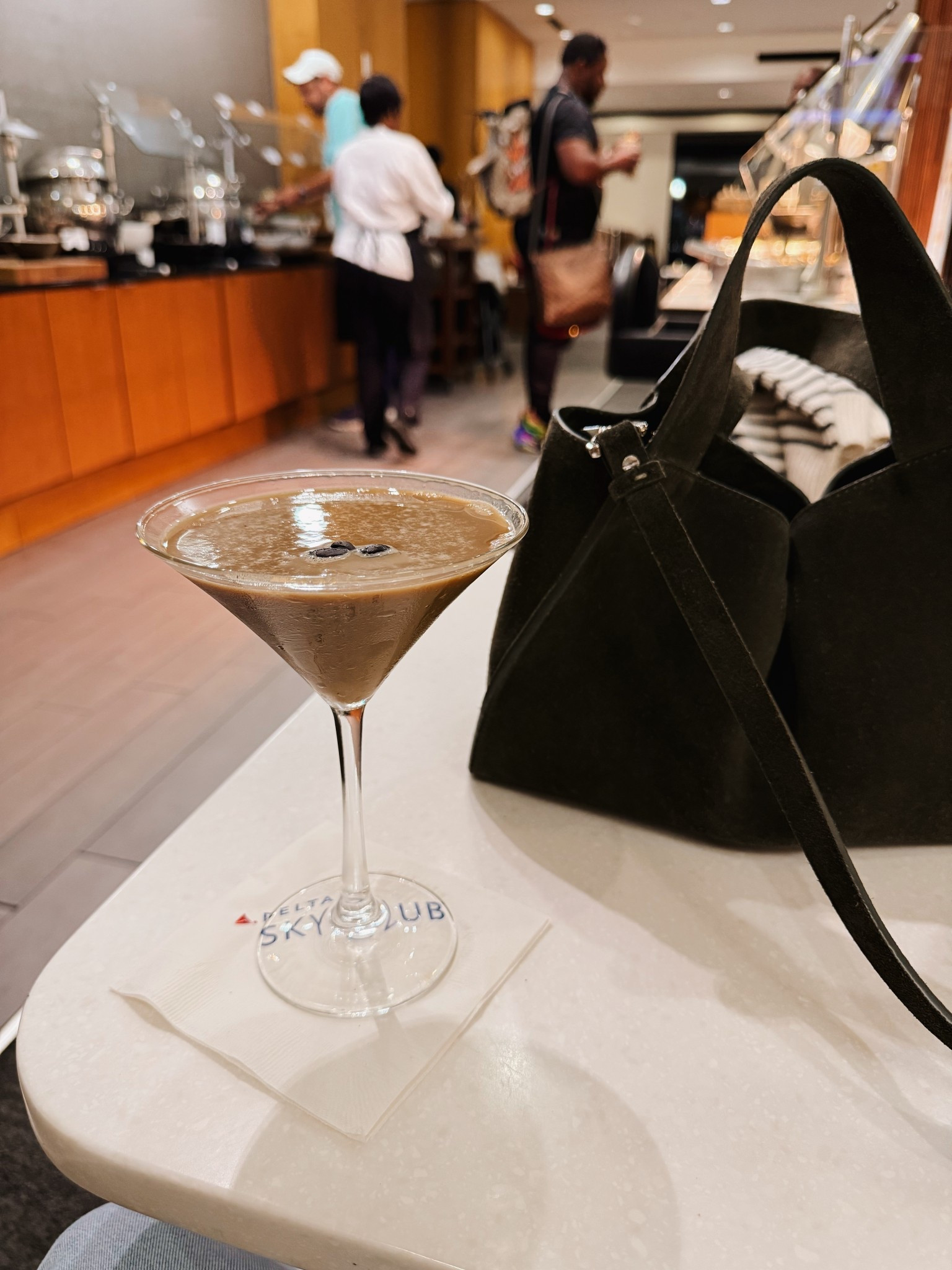 OOO

handbag, travel, spring suede, suede handbag, COS, olive handbag, purse, suede purse, olive purse, crossbody, top handle 