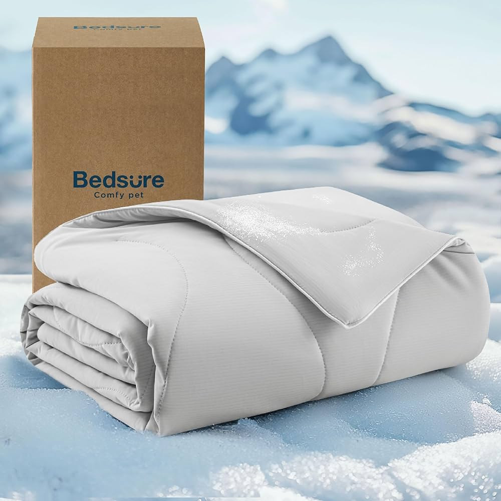 Bedsure Cooling Blanket Cold Pet Throw Blanket Cat Mat Pearl Grey 30x40 | Amazon (US)