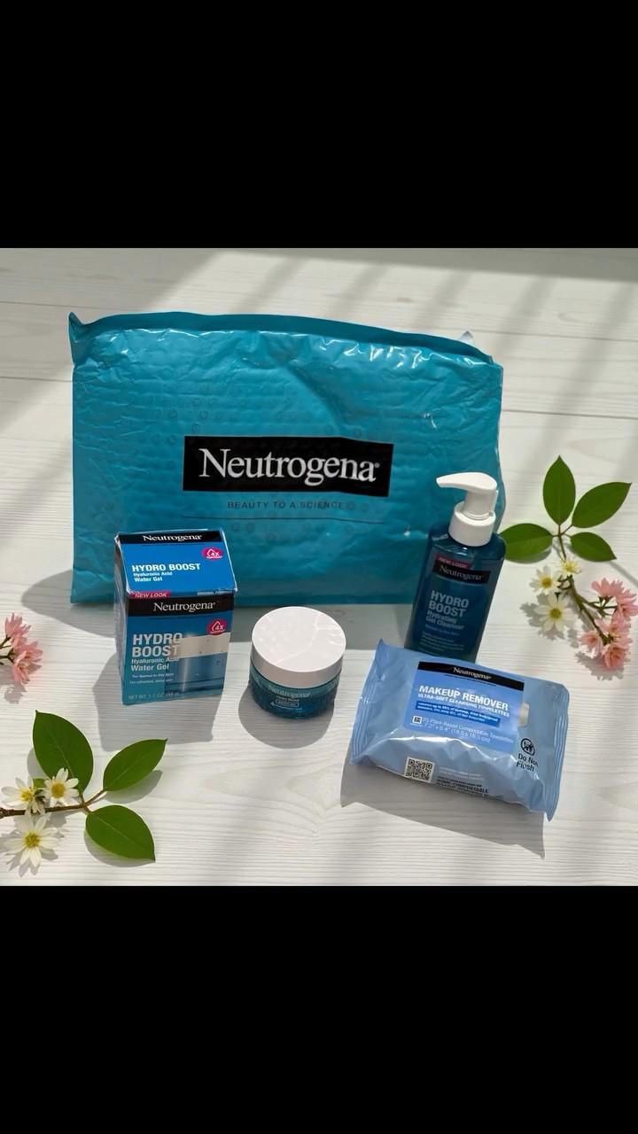 Thank you Neutrogena for sending me the best gift for a great skin
You can enjoy and restock skin care essentials with Neutrogena designed to complement your regime and keep your skin looking. It’s the best day after day.
Make up remover cleansing wipes
Hydro boost, hydrating gel cleanser 
Hydro boost water gel moisturizer

#neutrogena #neutrogenahydroboost #neutrogenagifted #hydroboost #skincare #keepsmiling #rjkunjan #2025

#LTKCyberWeek #LTKHoliday #LTKGiftGuide