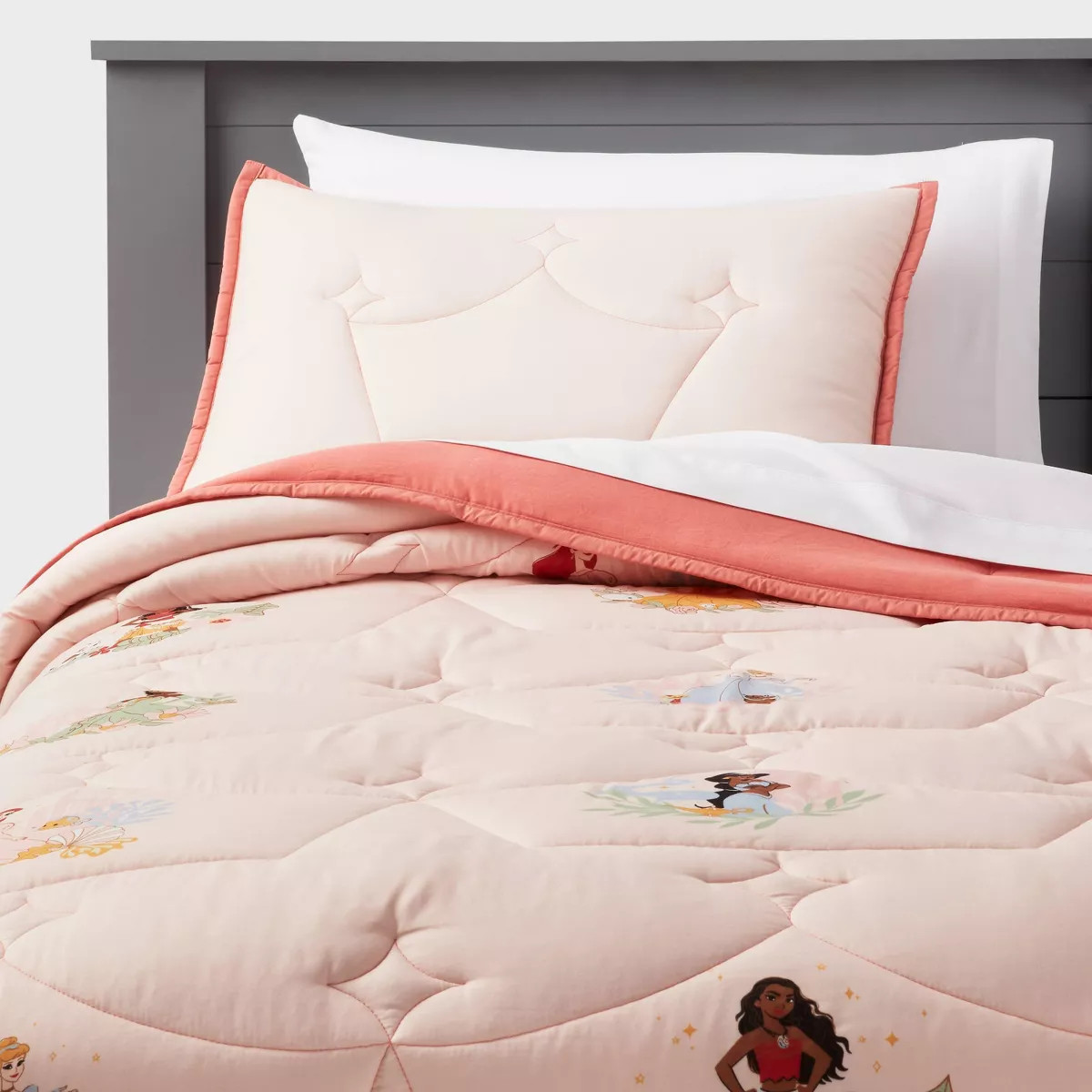 Princess Characters Kids' Quilt - The Disney Collection by Pillowfort™ | Target