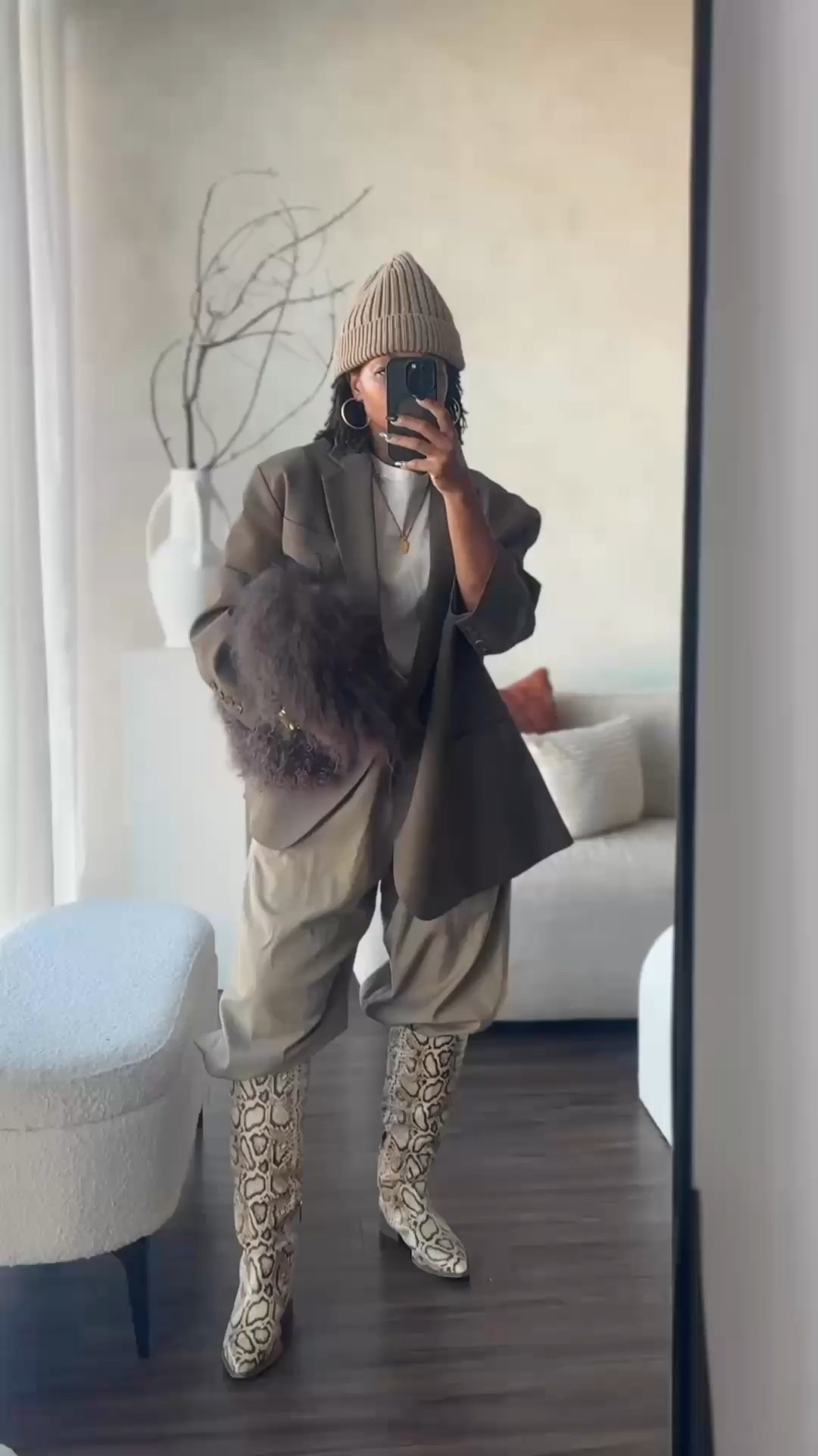 As I try new ways to wear my clothes .. Im honing in more on  my authentic style. I think style is always something worth exploring .. but certain outfits just give me this feeling and thought of “that’s HER”  it’s at that moment I know I’m branding my personal style. 

Shop some exact and similar items ! 
Blazer : Bea blazer @frankieshop
Boots old

#LTKootd #LTKSeasonal #LTKFindsUnder100