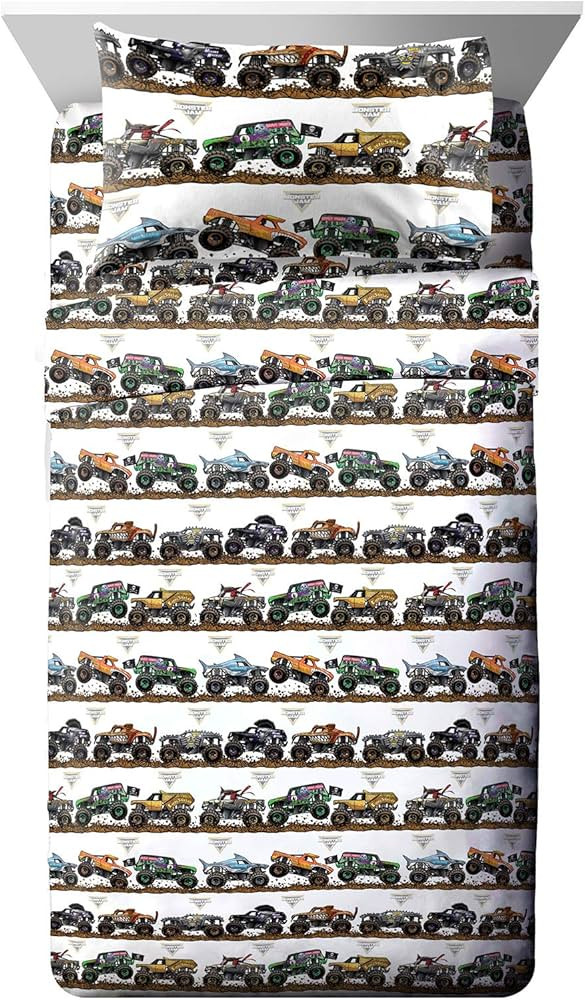 Jay Franco Kids Sheet Set with Fitted, Flat Sheets & Pillow Cover - Ultra-Soft Bedding with Pillo... | Amazon (US)