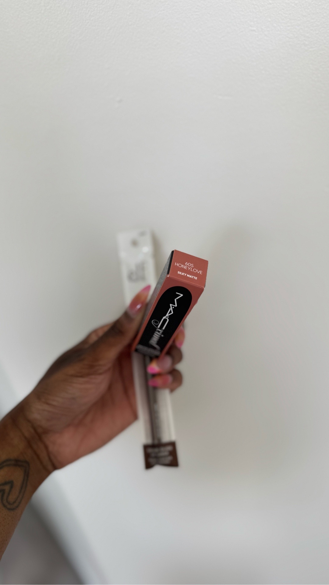 My go-to lip combo.(when I’m not wearing gloss) 

#LipCombo #MacLipstick #MacHoneyLove #ElfLipLiner #Ulta

#LTKBeauty #LTKselfcare