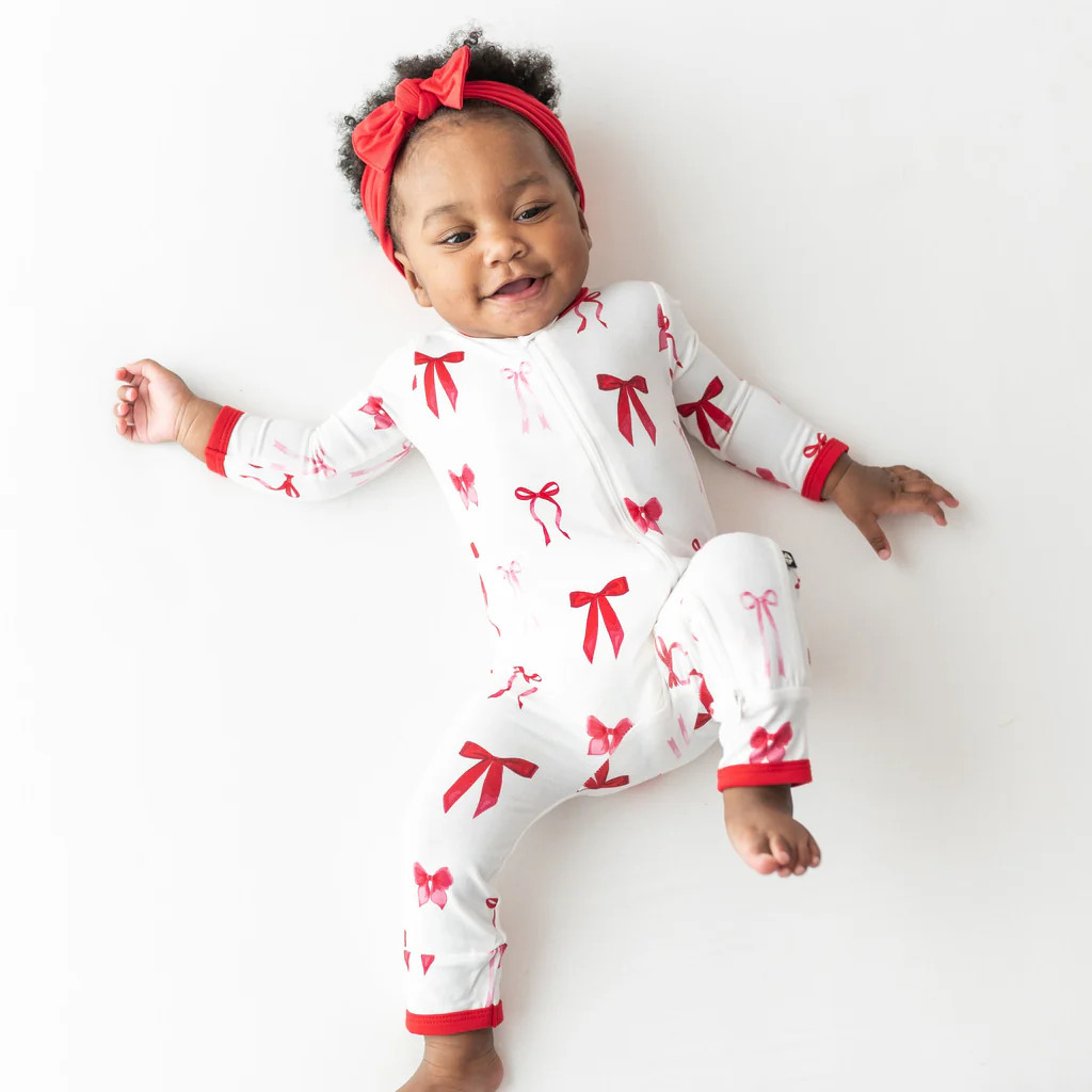 Zippered Romper in Small Love Bow | Kyte Baby