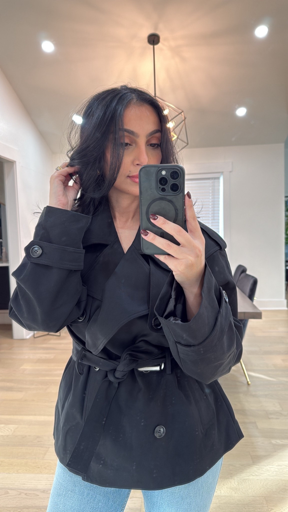 A little winter black coat goes a long way. I love the oversized yet chic look of this short trench from #Meshki. 

#winterfashion #trenchcoat #shorttrench #ootd #winterootd #capsulewardrobe

#LTKootd #LTKHoliday #LTKWorkwear