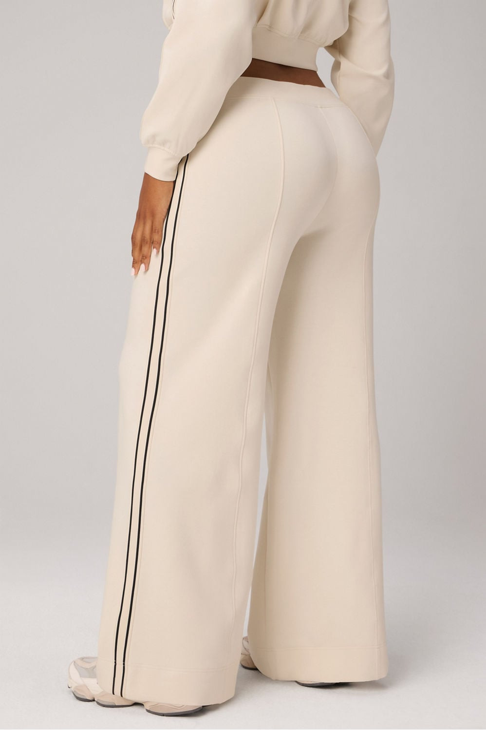 Elevated Track Pant | Fabletics