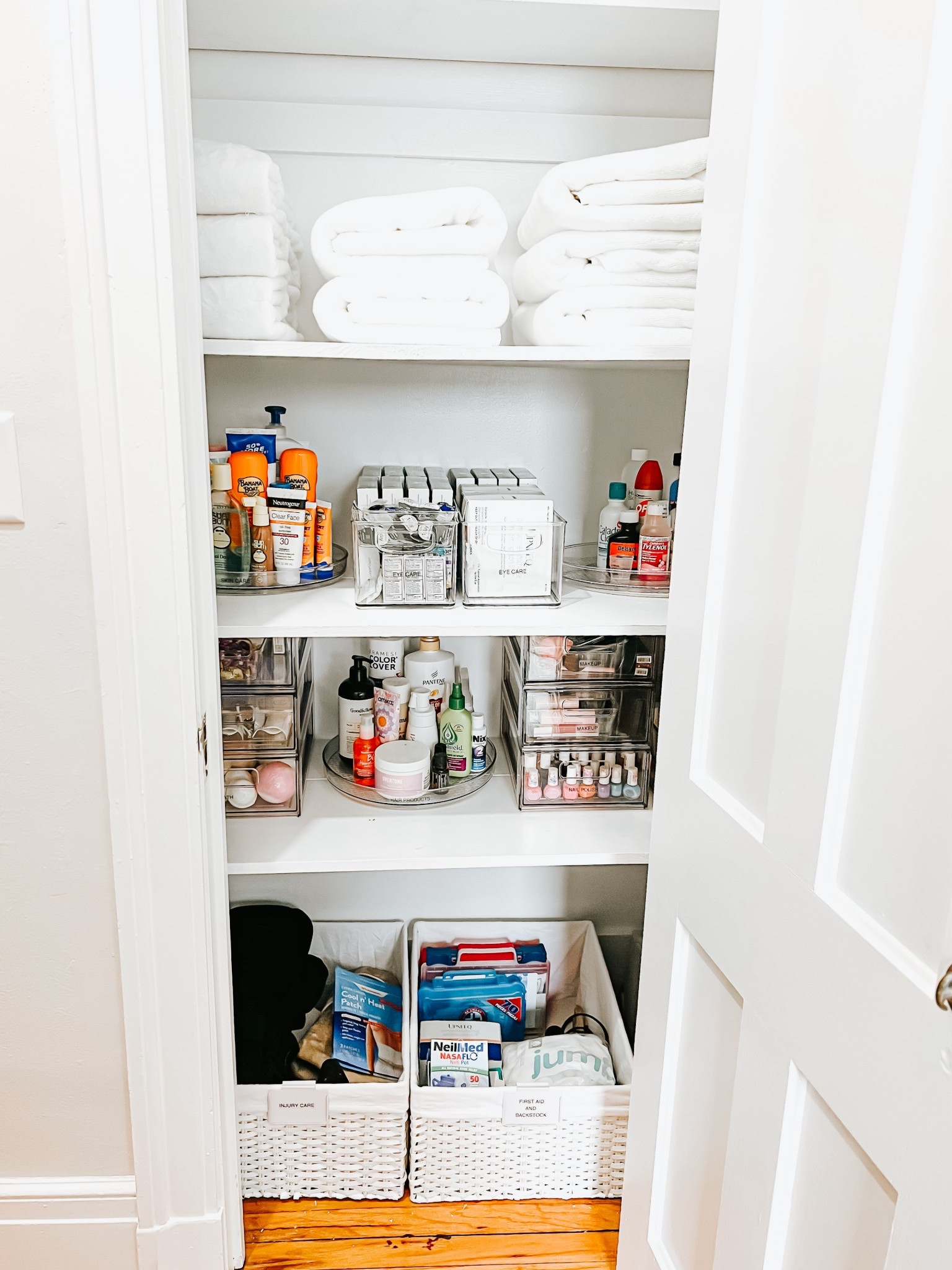 Categorize. Contain. Organize. 
There’s a reason the spaces we touch feel calm, clear and easy to live in. Every project follows a process that’s built for REAL life. 

And it’s not about perfection, it’s about creating systems that actually work, hold up over time and make your day to day simpler.

#LTKHome