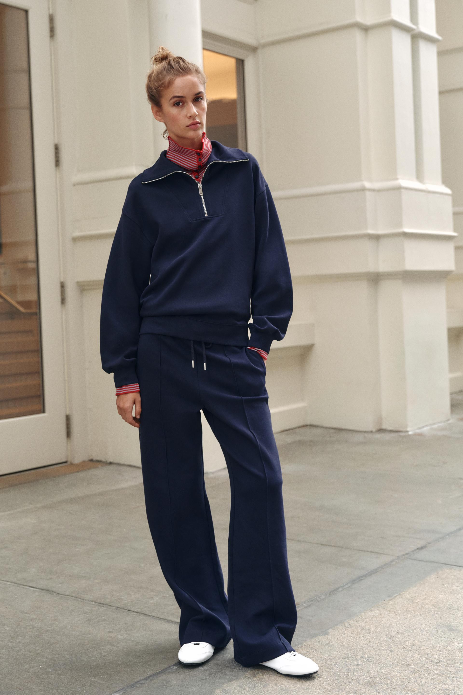 INTERLOCK ZIP-UP SWEATSHIRT | Zara UK