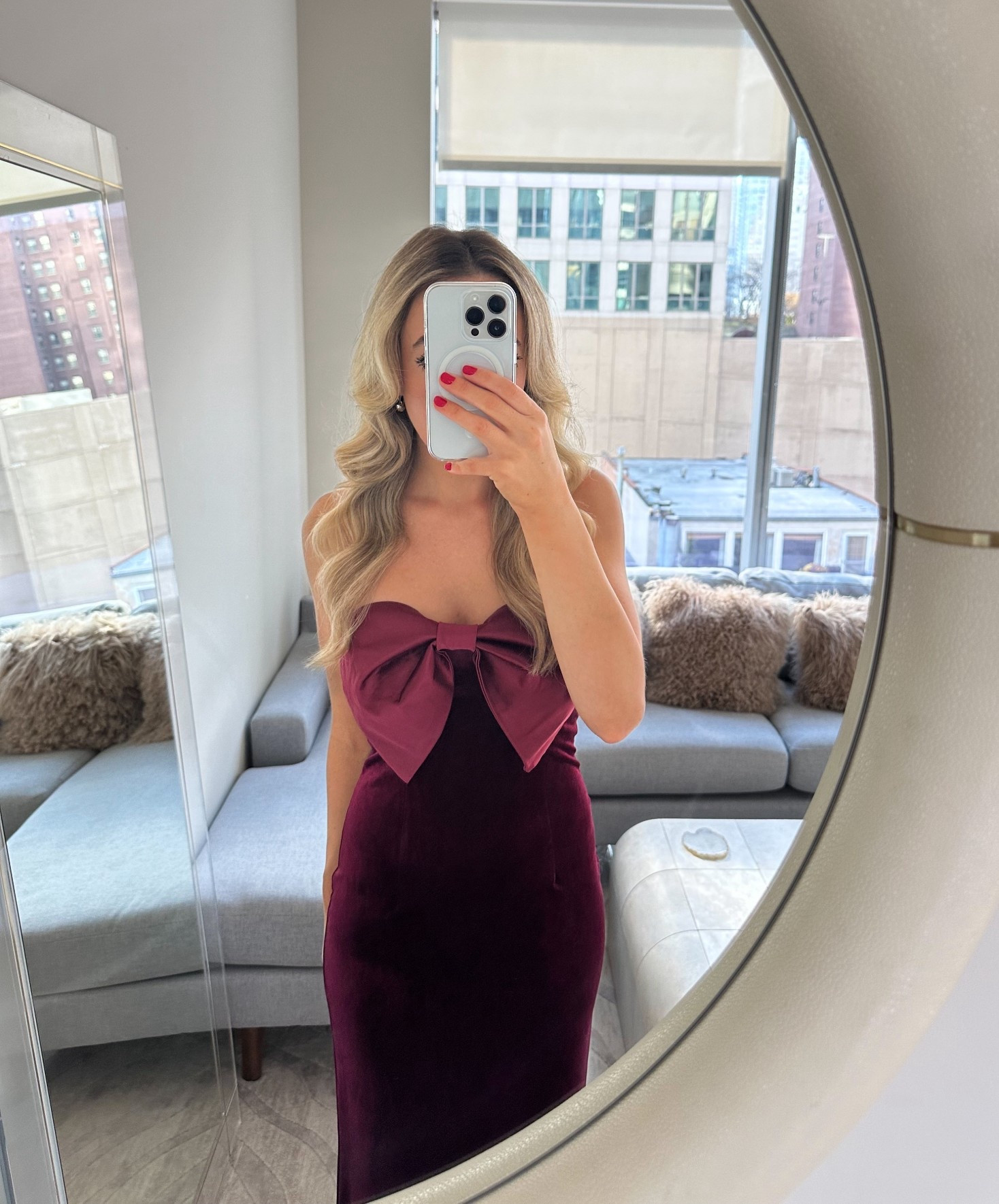 Holiday Party: this dress is perfect for holiday parties, formal events, office parties, winter weddings or for your bridal party! I feel like the photo doesn’t do this dress justice- it is so pretty and under $100 


ootd style fashion, women’s fashion, velvet gown, holiday party dress, Christmas dress, winter weddings, burgundy bridesmaid dress, dress under $100, bow dress women’s cold weather weddings 

 

#LTKHoliday #LTKFindsUnder100 #LTKWedding