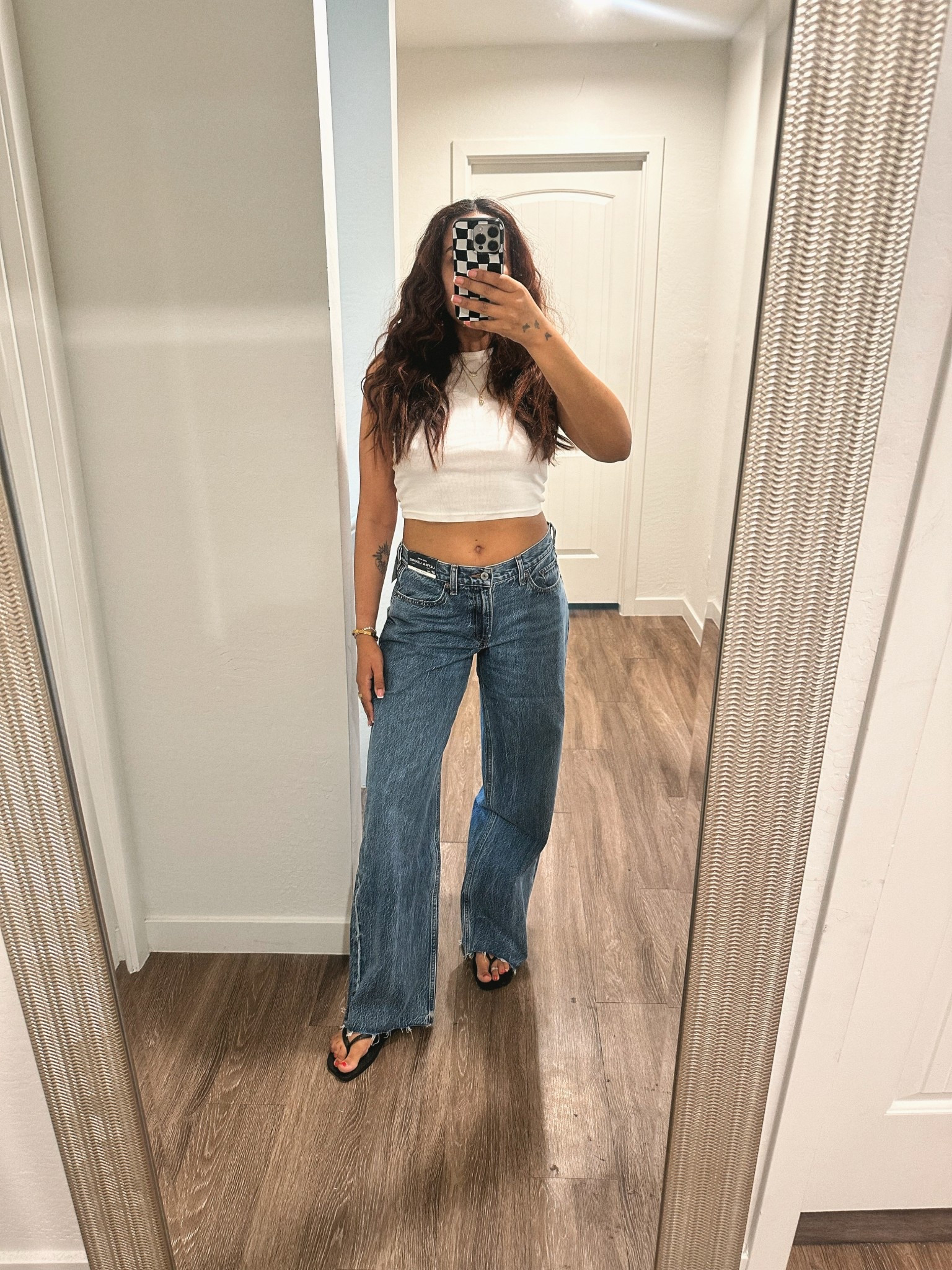 The best low rise jeans from Abercrombie 

Size 27 (size down runs big) length in long 

#LTKgrwm #LTKFestival #LTKootd