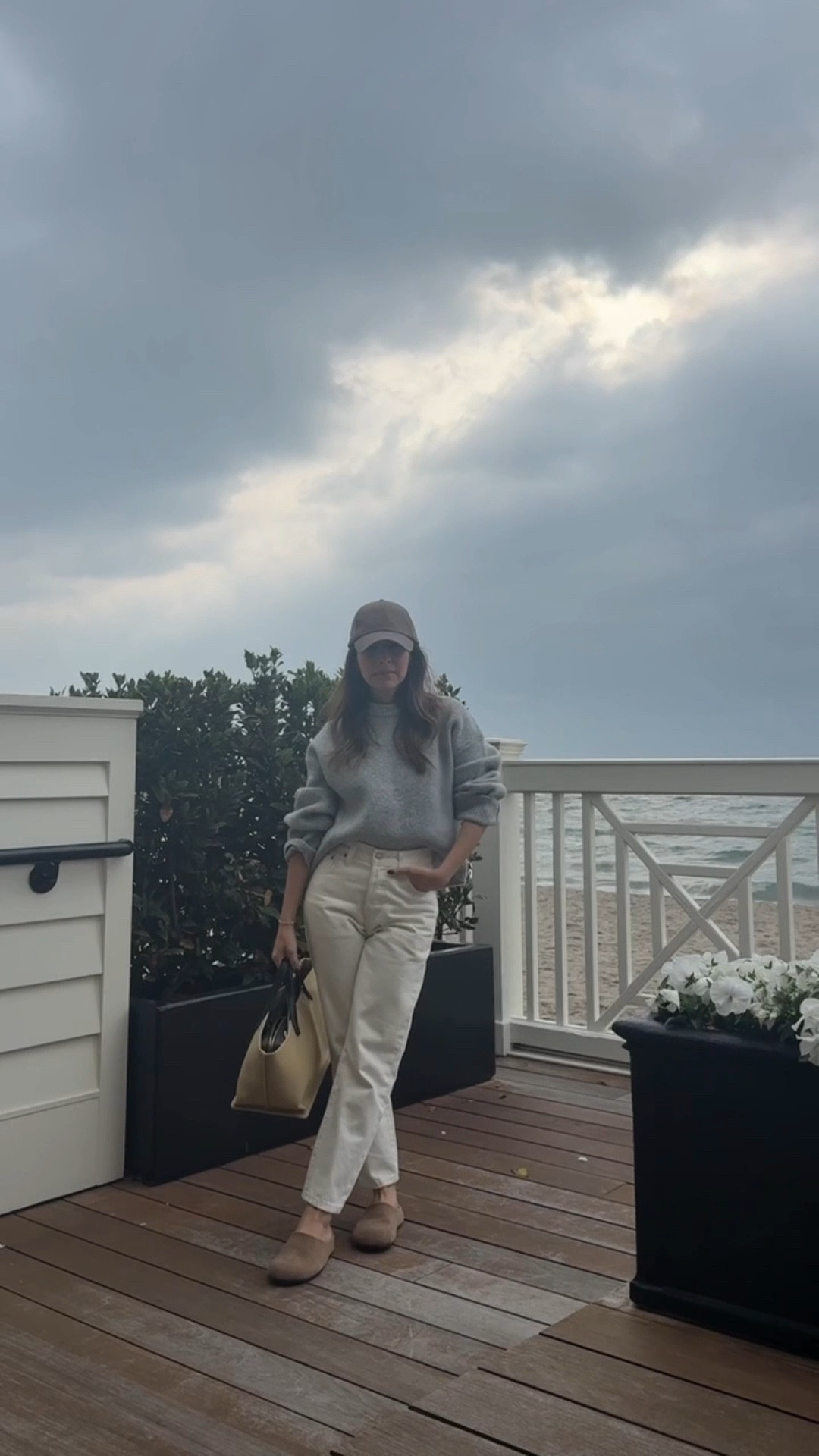 Today’s fit check! If you’re petite these jeans make your legs appear so long 

#LTKootd