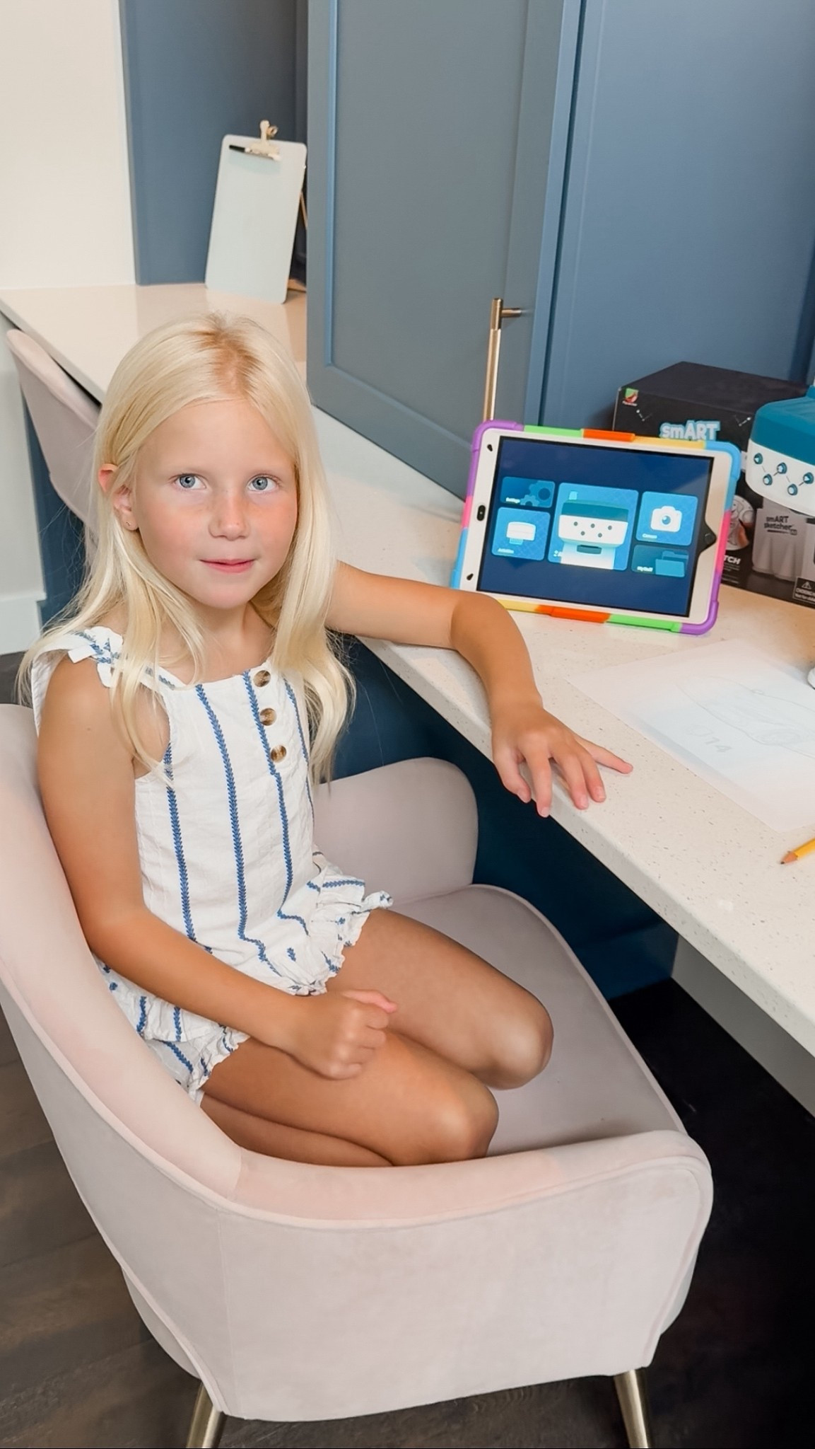 Christmas gift
Smart sketcher
Projector
Art gift
