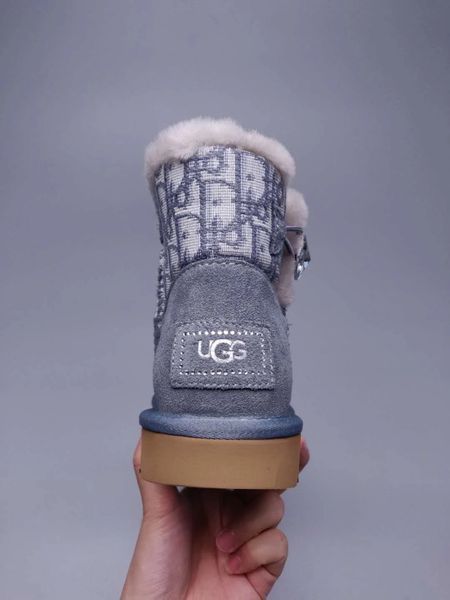 Dior X UGG winter boots #dior #ugg #dhgate #dhgatefinds 

#LTKstyletip #LTKshoecrush #LTKSeasonal