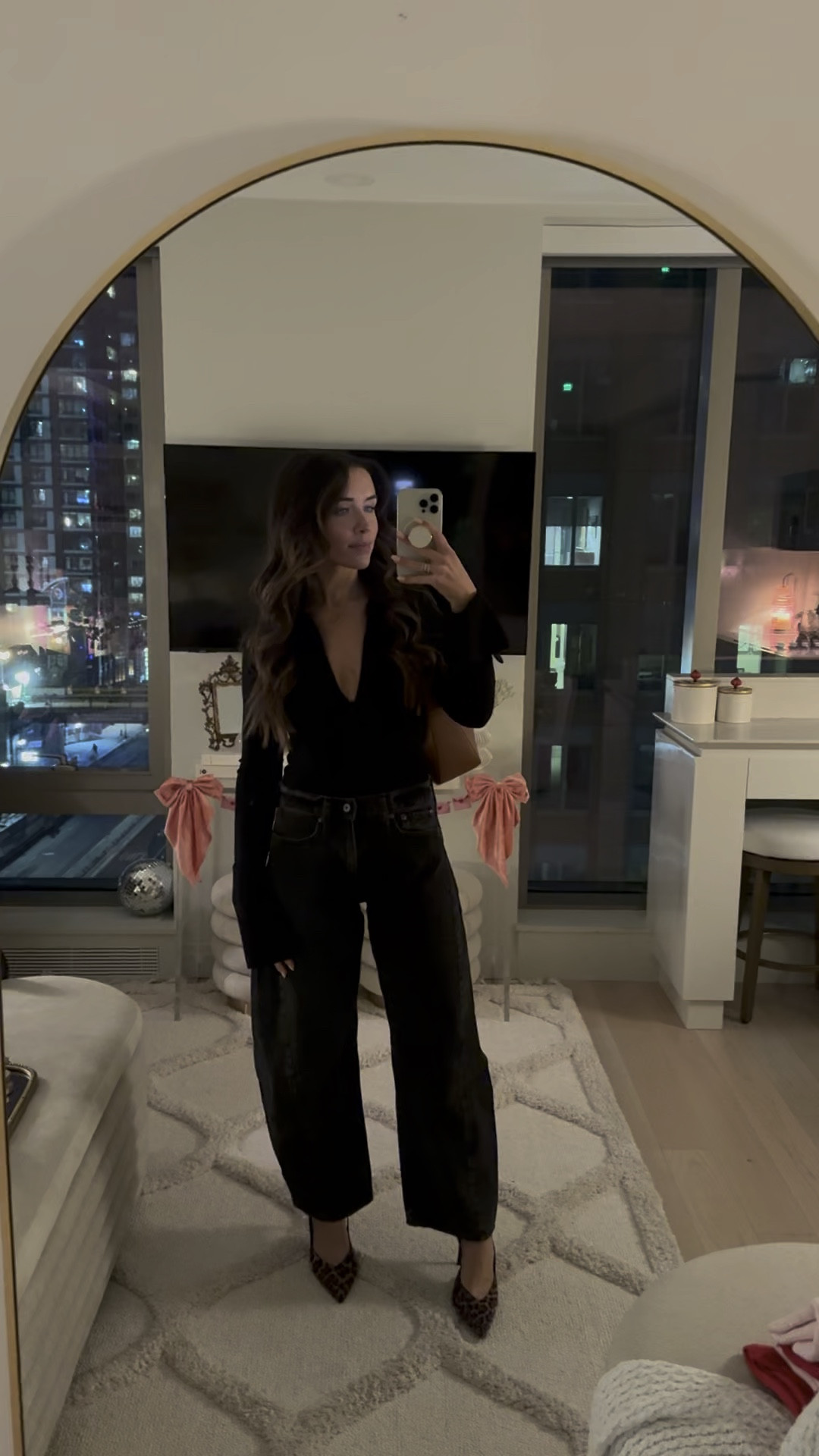 Date night outfit🖤
Currently obsessed with these barrel jeans from Abercrombie & love an animal print shoe to make an all black outfit more fun 

#LTKShoeCrush #LTKStyleTip #LTKMostLoved