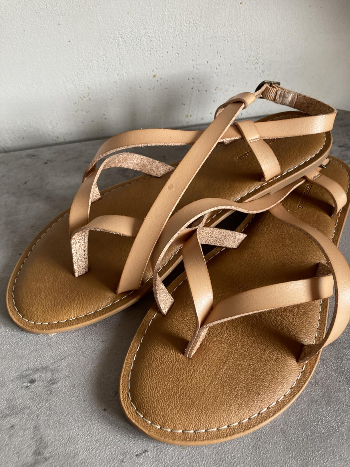 Amazon Essentials Women's Casual Strappy Sandal | Amazon (UK)
