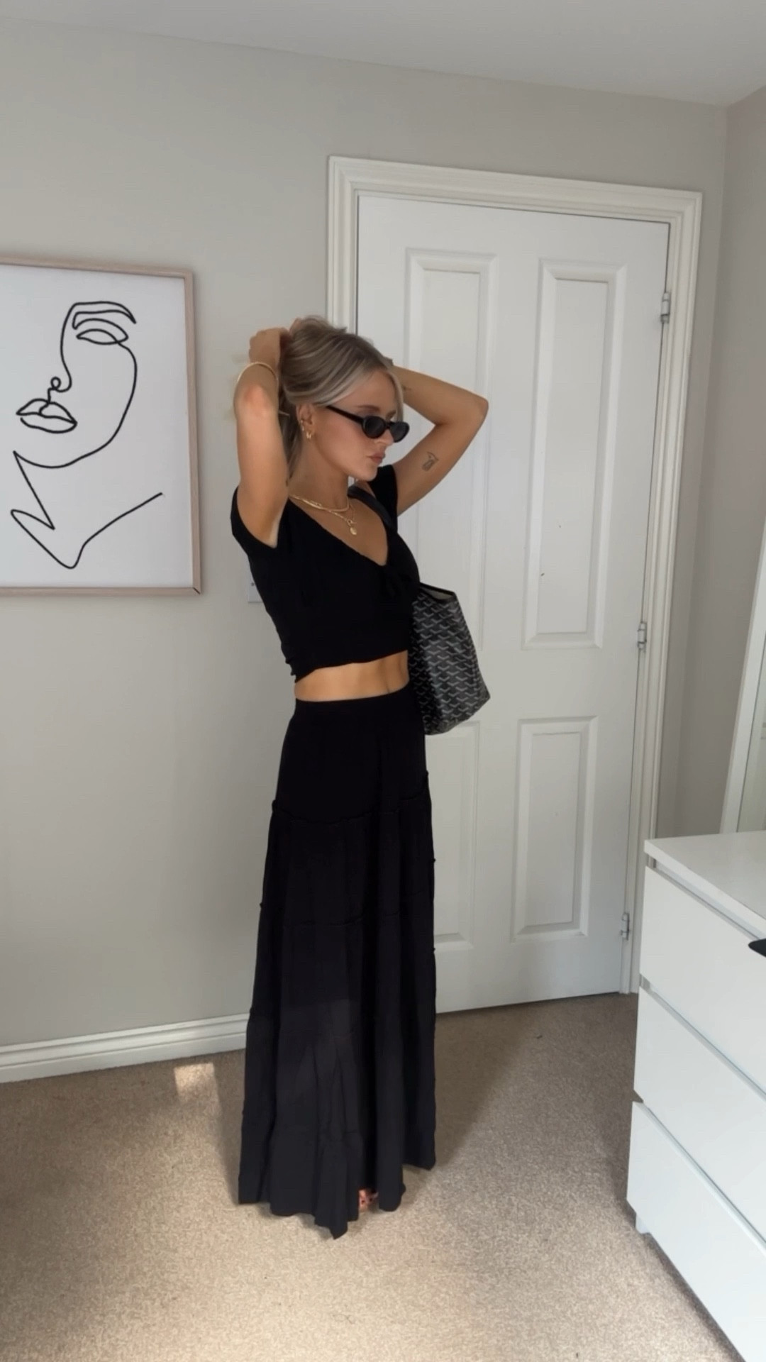 You guys know this is one of my summer wardrobe staples by now… all black outfit with gold accessories for some wine in the sunshine this evening 🖤✨


#dailyoutfitinspo #summeroutfitideas #summeroutfitinspo #holidayoutfits 

Holiday outfit inspiration , summer outfit ideas , summer outfits , daily outfit inspiration , evening holiday outfit , summer evening outfit

#LTKsummer #LTKuk #LTKdatenight