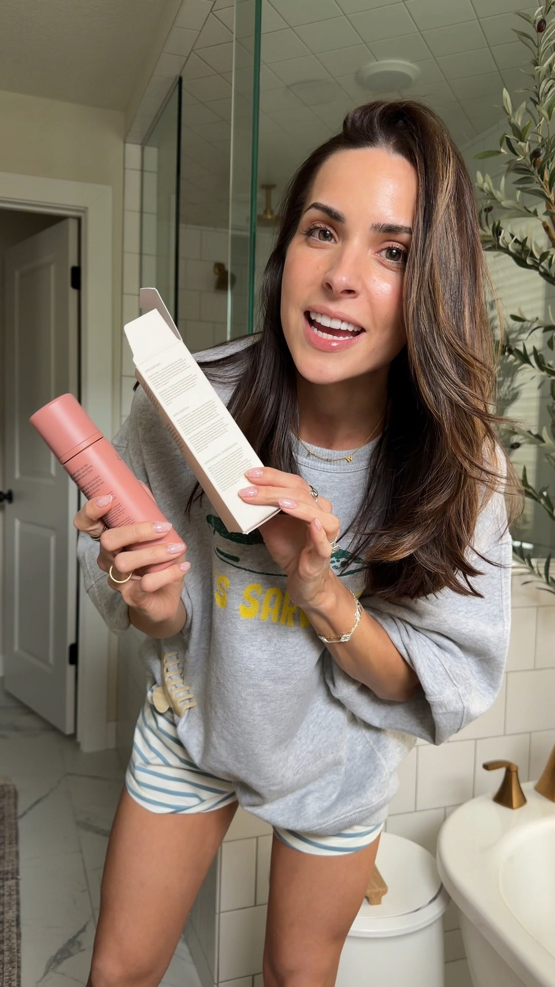 The best last minute self tan!!! No stinky smell, applies easily and evenly, dries fast and doesn’t transfer, blurs imperfections and adds a perfect sun-kissed glow!

#LTKselfcare #LTKstorytime #LTKBeauty