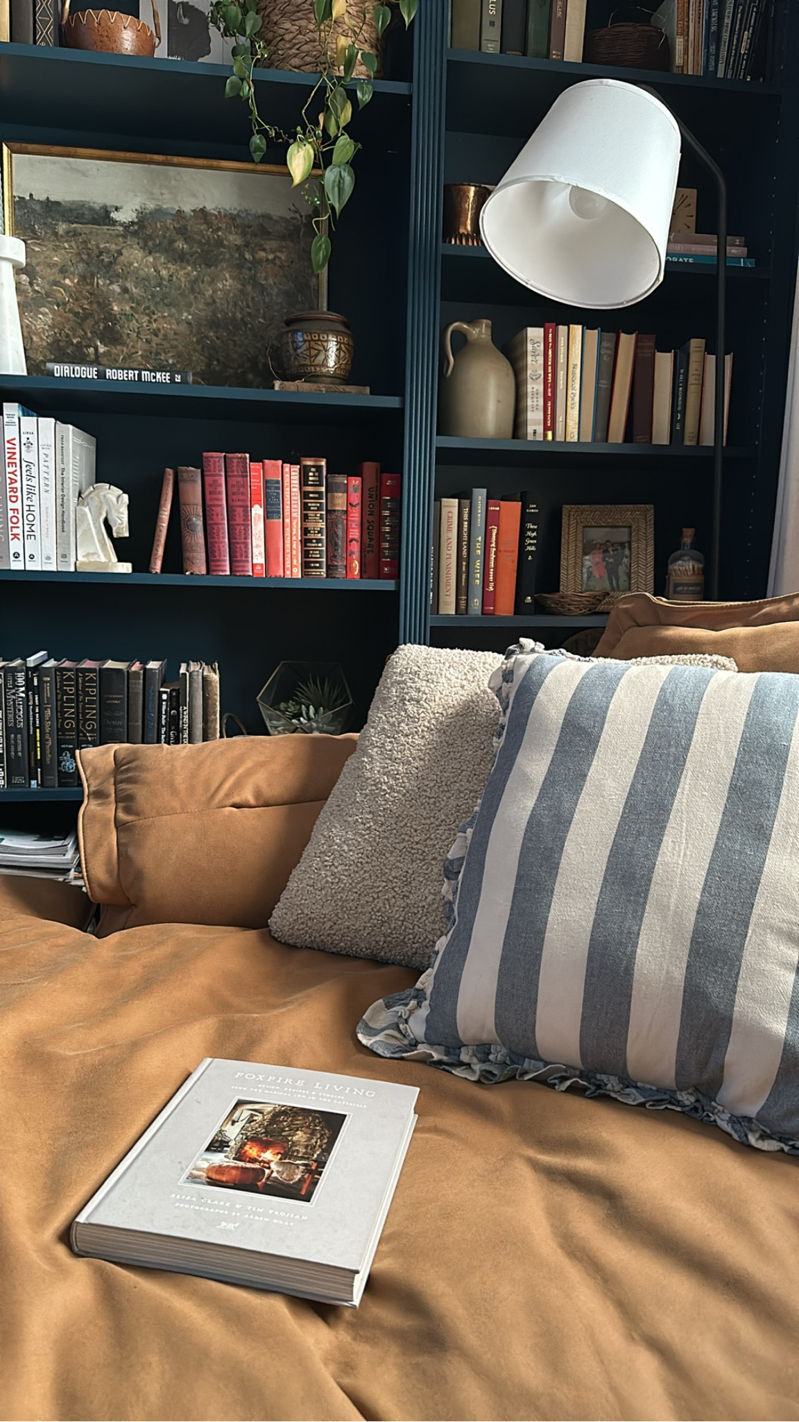 Weekend plans ☺️

Cozy living room, reading nook, home library

#LTKStyleTip #LTKHome